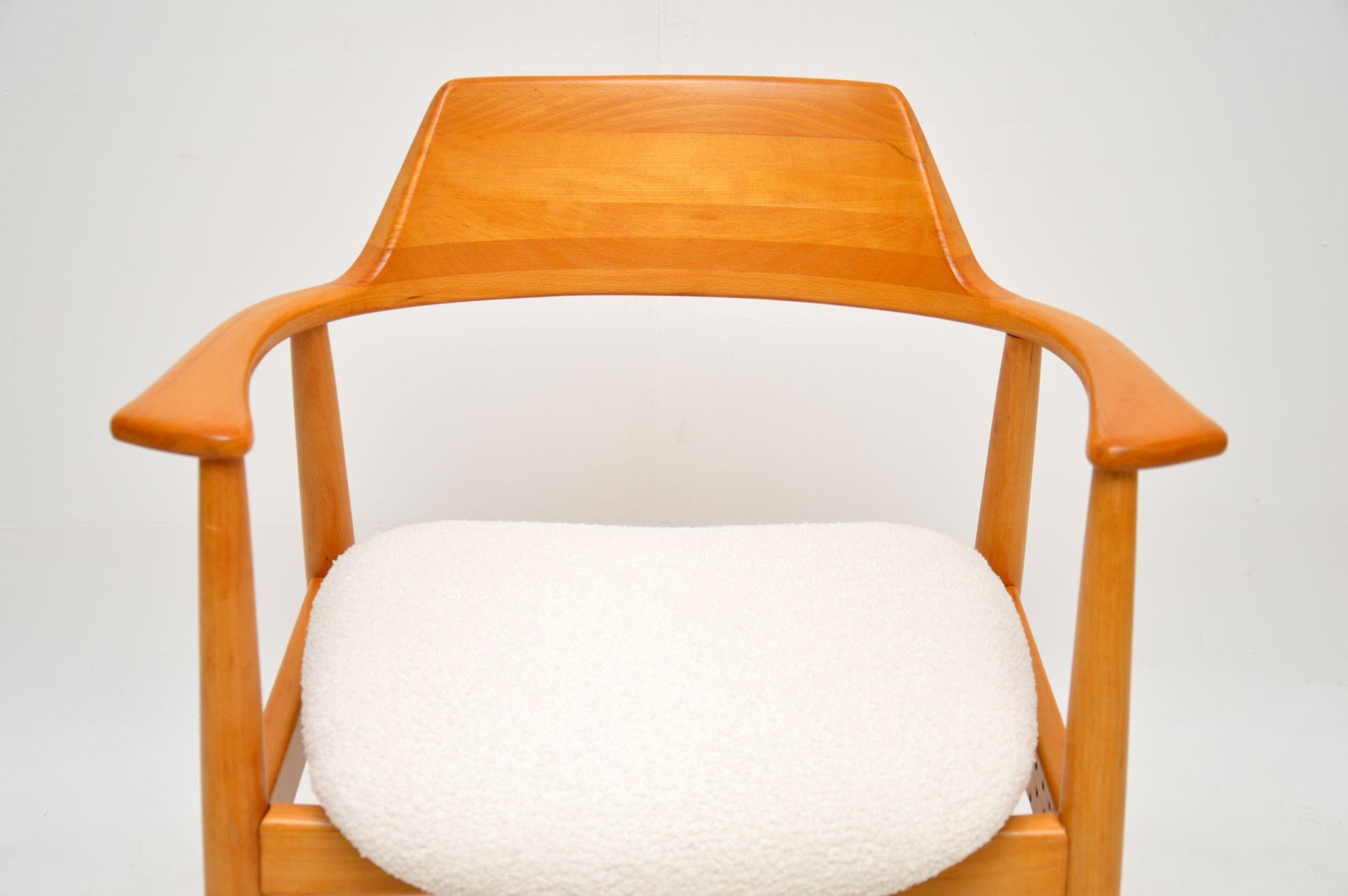 Milieu du XXe siècle Fauteuil / Chaise de bureau danois en bois de cerisier des années 60 en vente