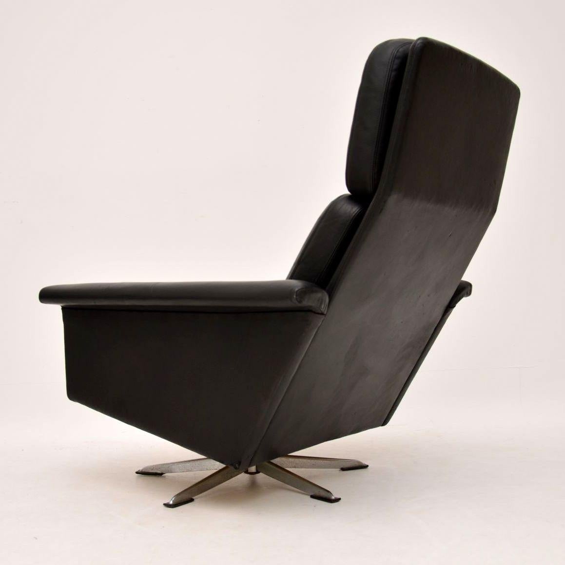 1960s Danish Vintage Leather Swivel Armchair by Johannes Andersen 1