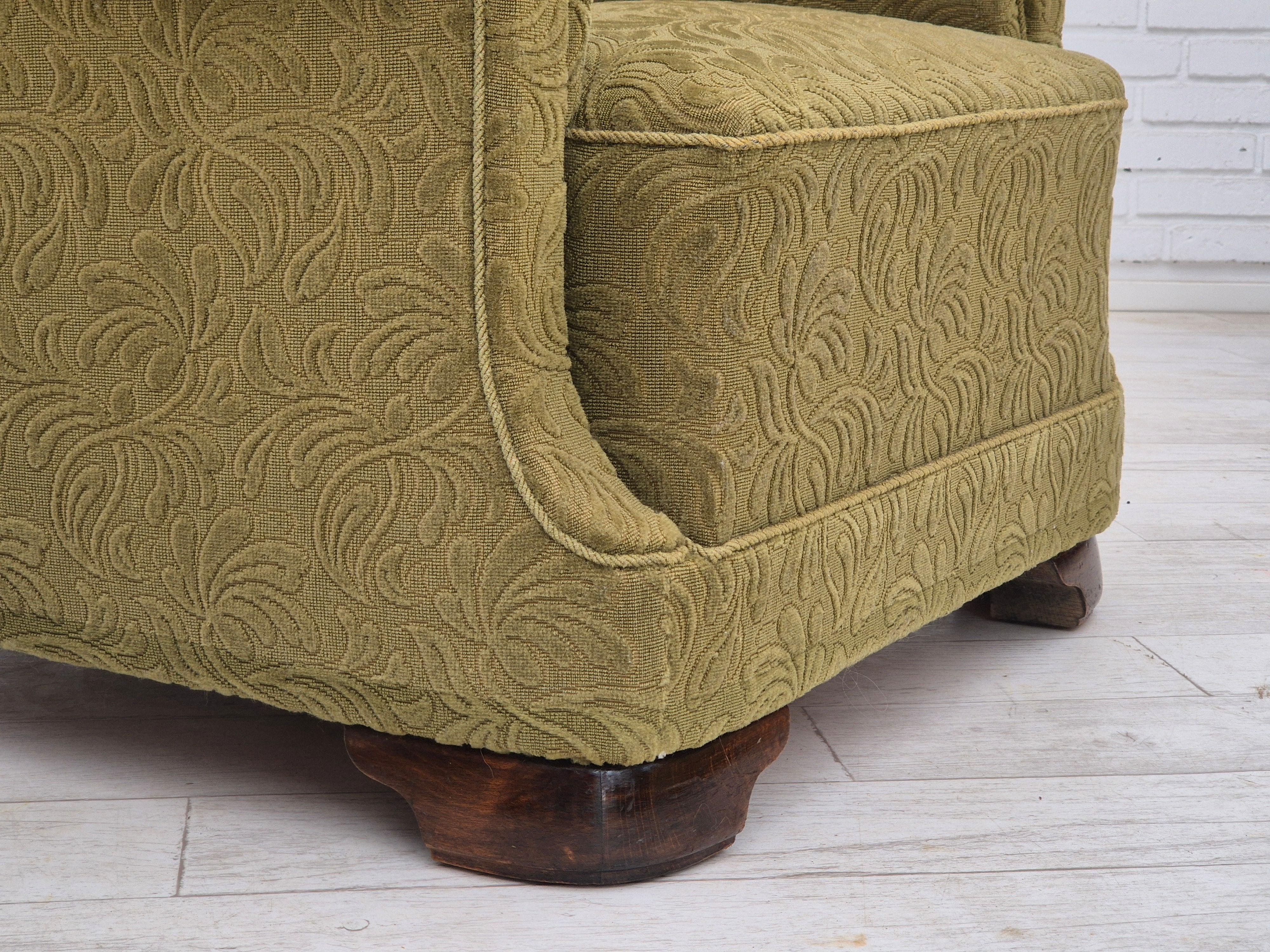 1960s, Danish vintage relax armchair, furniture cotton/wool, beech wood. For Sale 8