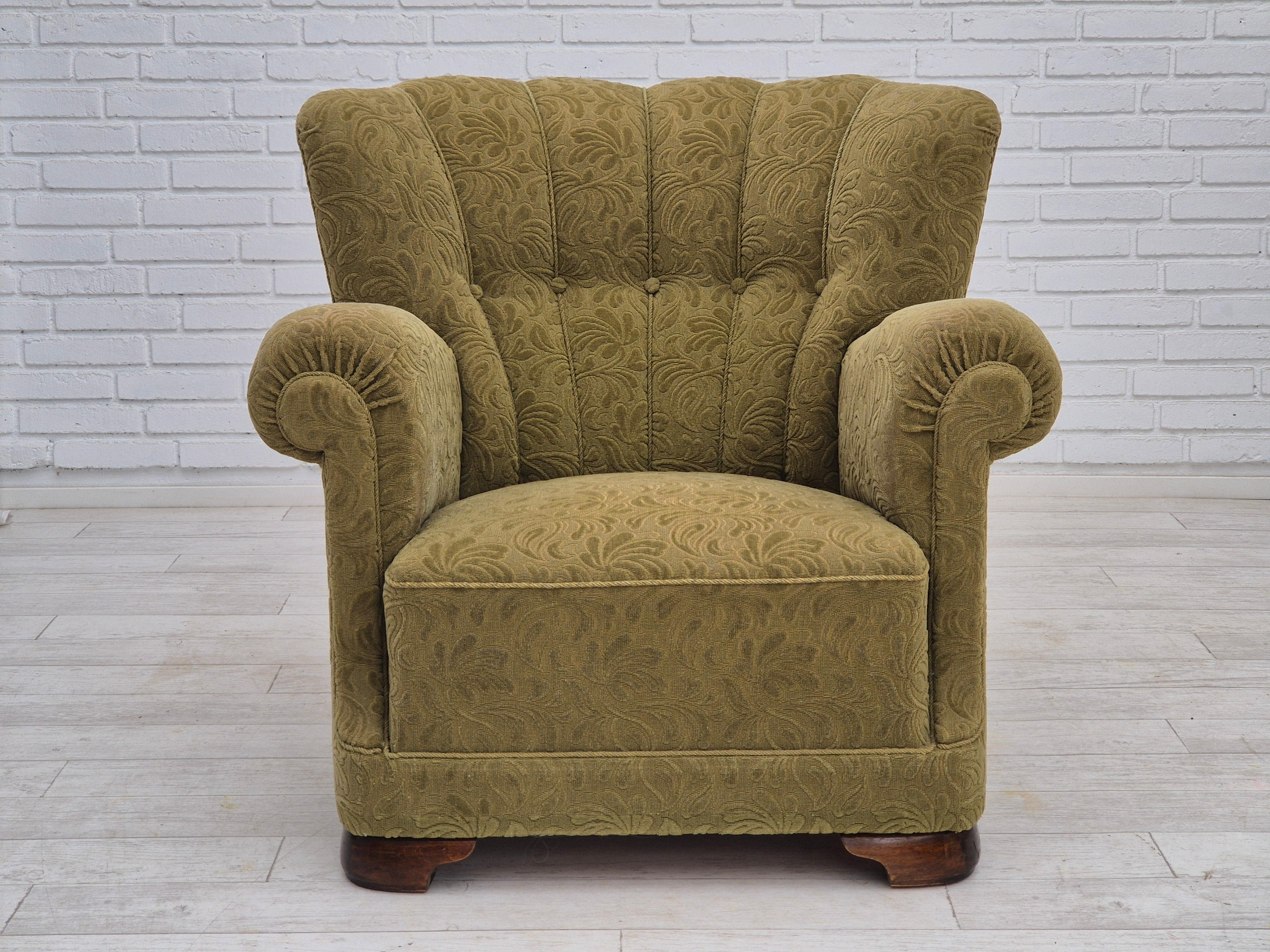 1960s, Danish relax chair in original very good condition: no stains, no smells, stable construction. Green cotton/wool furniture fabric. Beech wood legs, brass springs in the seat. Manufactured by Danish furniture maker in about 1960s. The chair