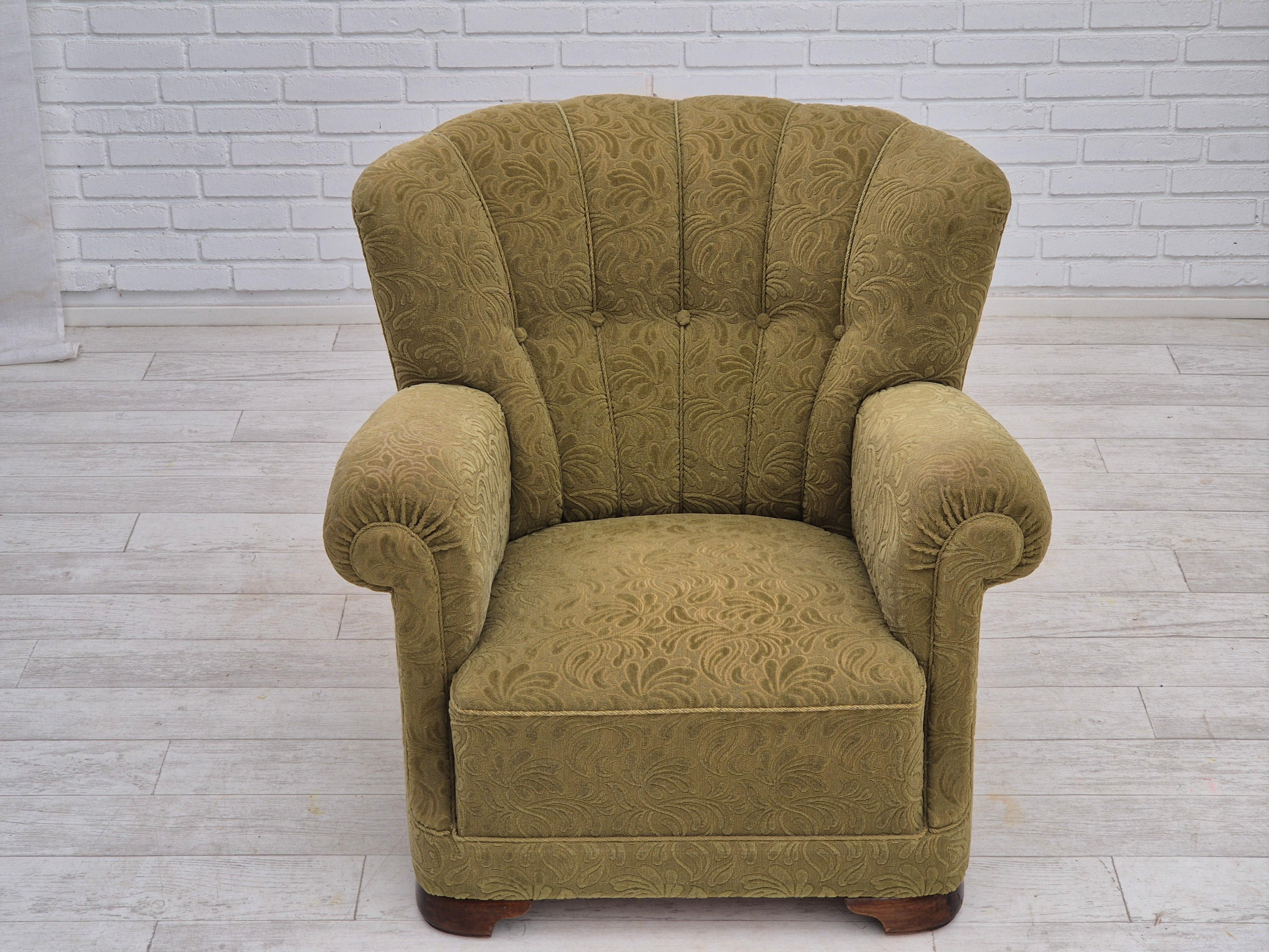 Scandinavian Modern 1960s, Danish vintage relax armchair, furniture cotton/wool, beech wood. For Sale