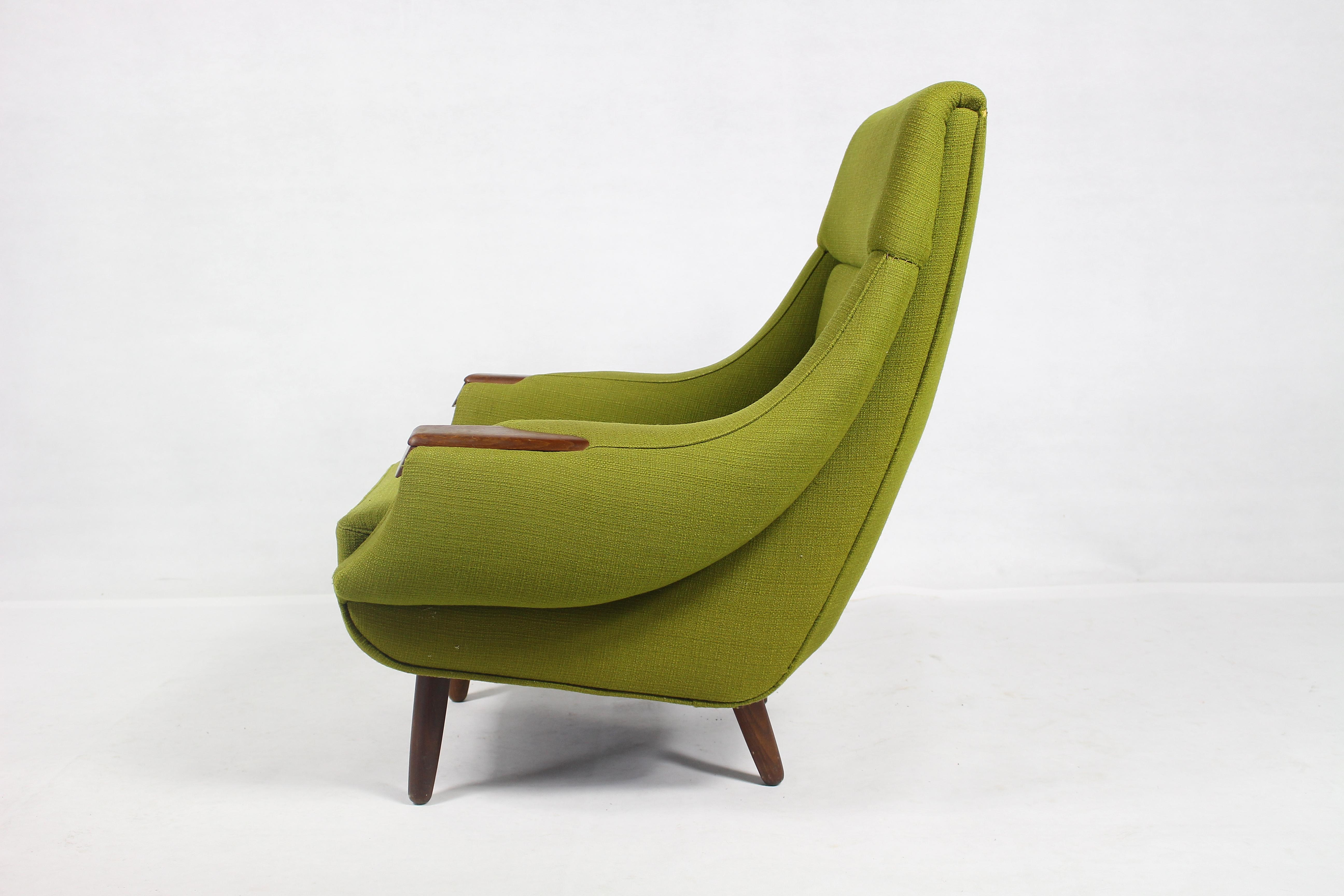 1960s Danish Vintage Rosewood Lounge Chair by H.W.Klein For Sale 6
