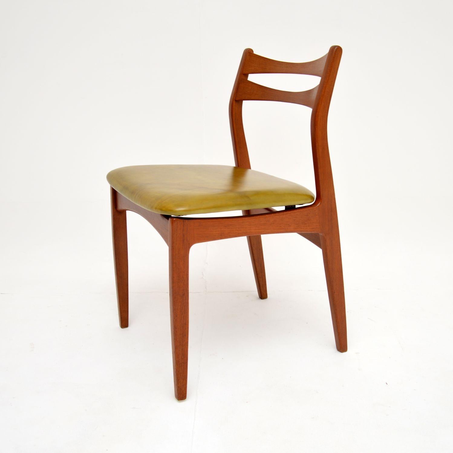 1960's Danish Vintage Teak Dining Table & Chairs by Johannes Andersen 3