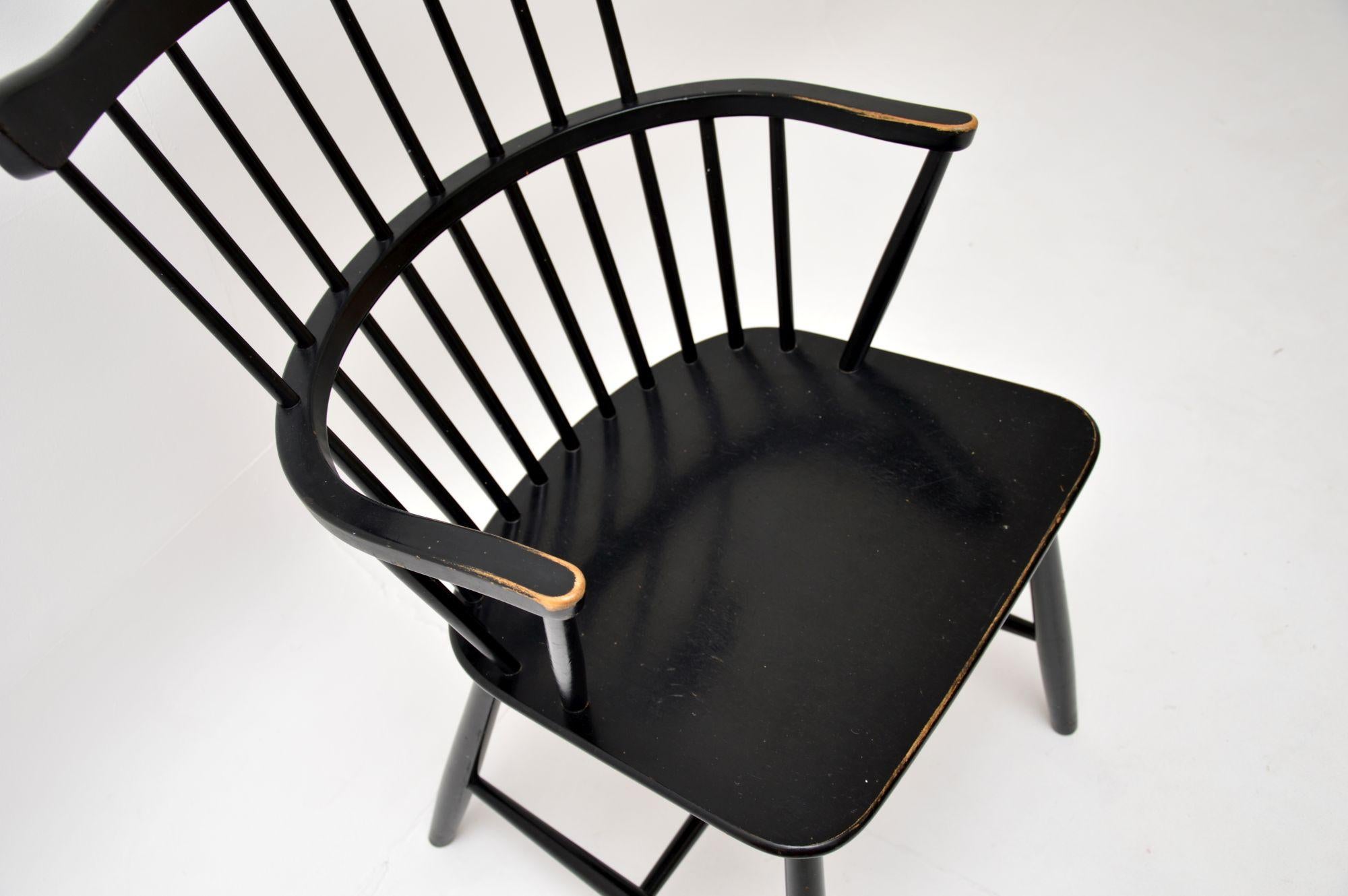 1960's Danish Vintage Windsor Chair 1