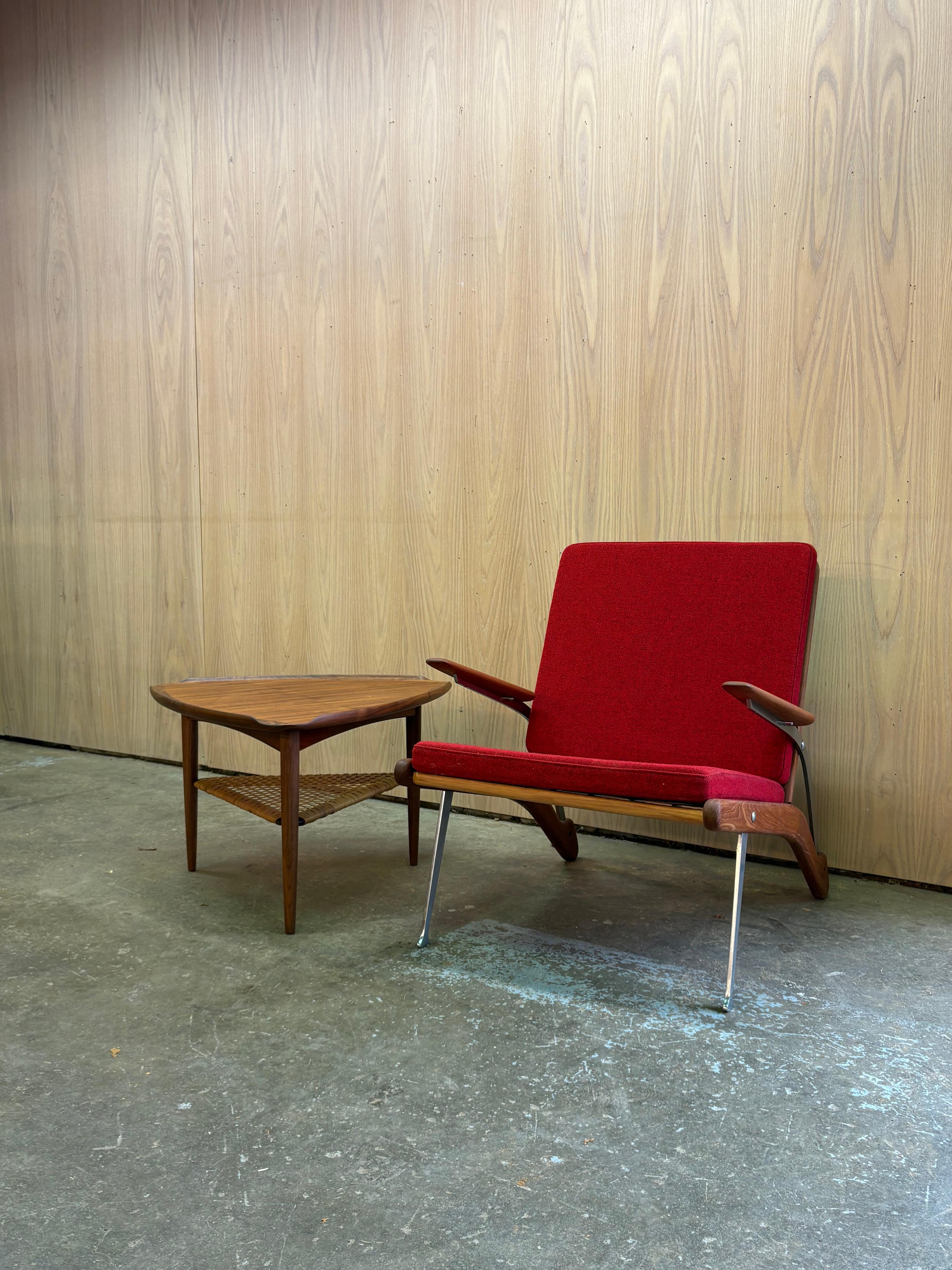 1960s Danish Walnut Coffee Table by Selig en vente 2