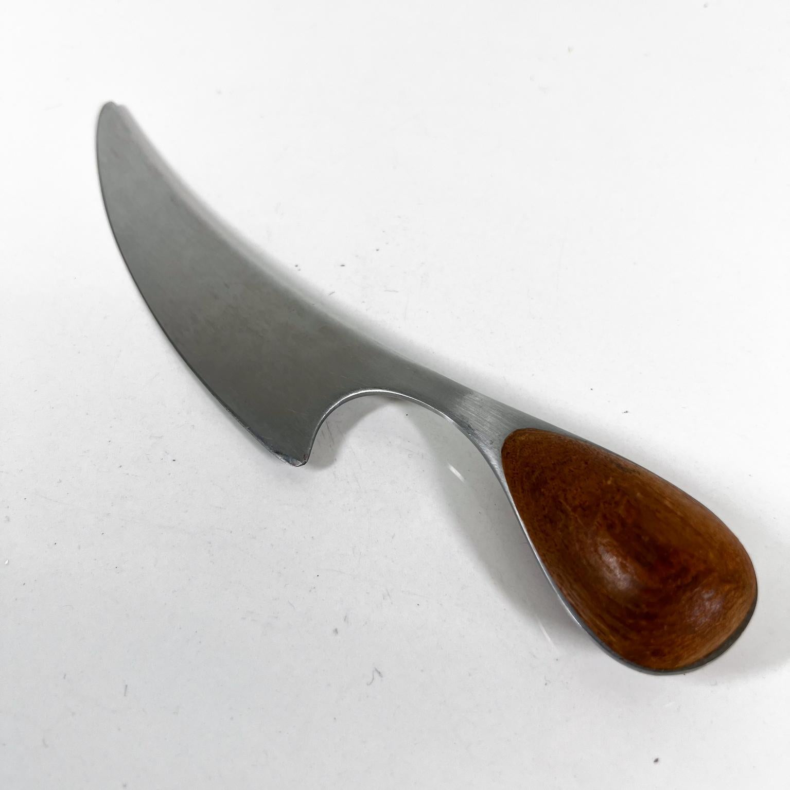 1960s Dansk Sculptural Large Cheese Knife by Vivianna Torun Denmark In Good Condition For Sale In Chula Vista, CA