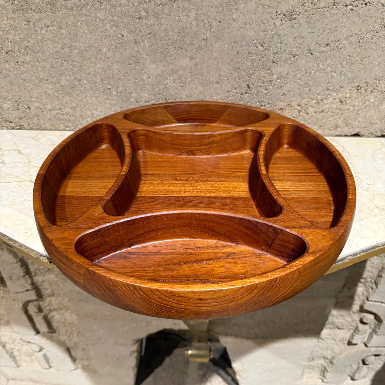 Plato de servicio de 5 secciones de teca Dansk de los años 60 Jens Quistgaard Escandinavo moderno en venta