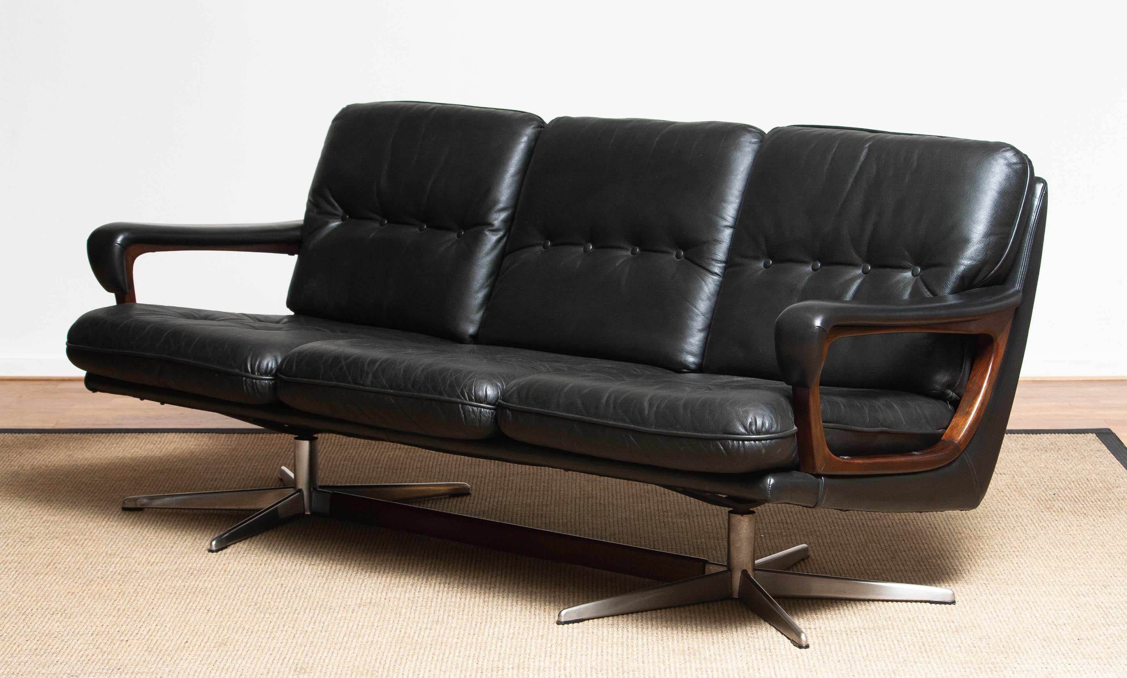 Swiss 1960's Dark Green Leather Chrome and Teak Three-Seat Sofa by André Vandenbeuck