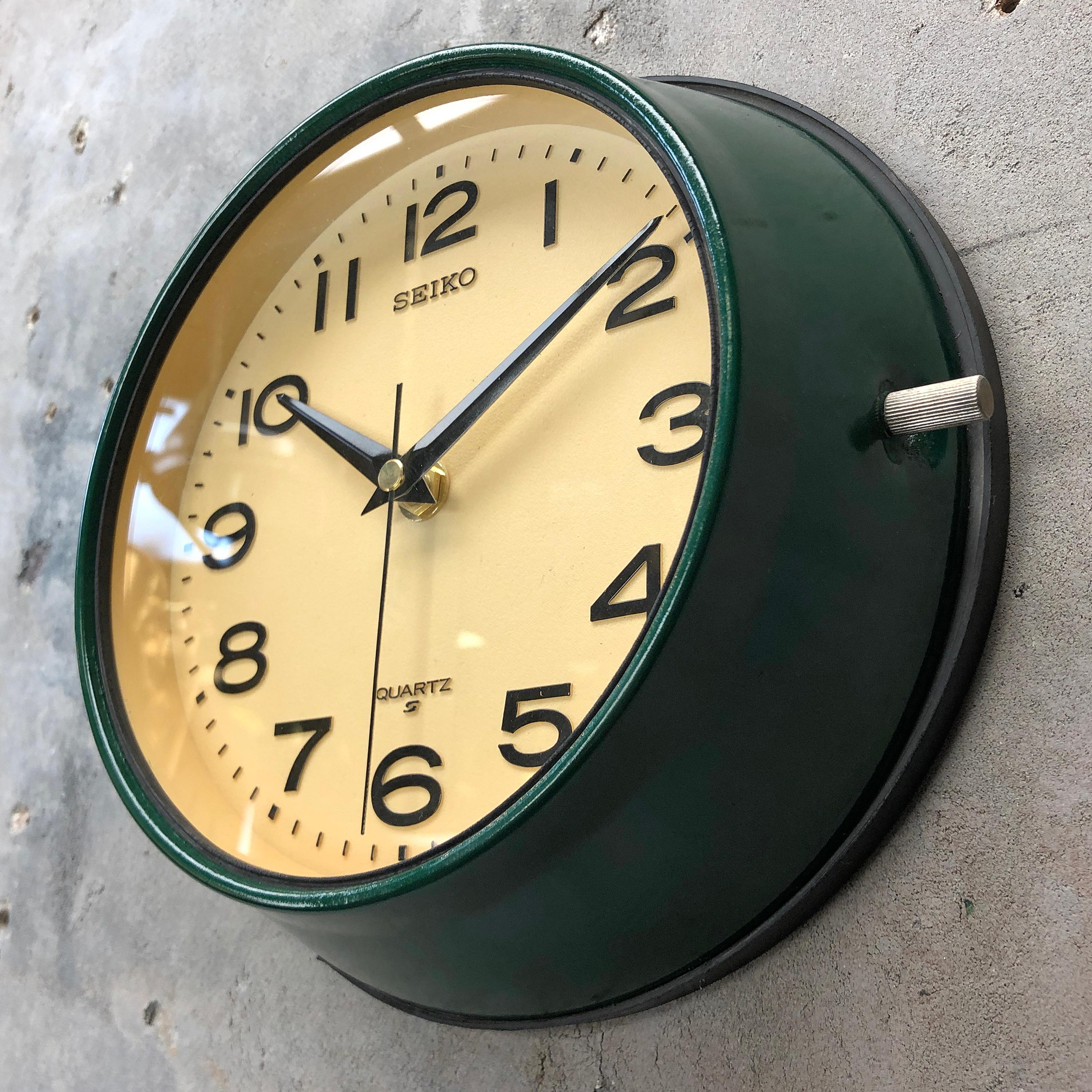Seiko supertanker radio room clock with dark green finish.

A reclaimed and restored maritime slave clock.

These clocks were used in great numbers on super tankers, cargo ships and military vessels built during the 1970s and housed a movement