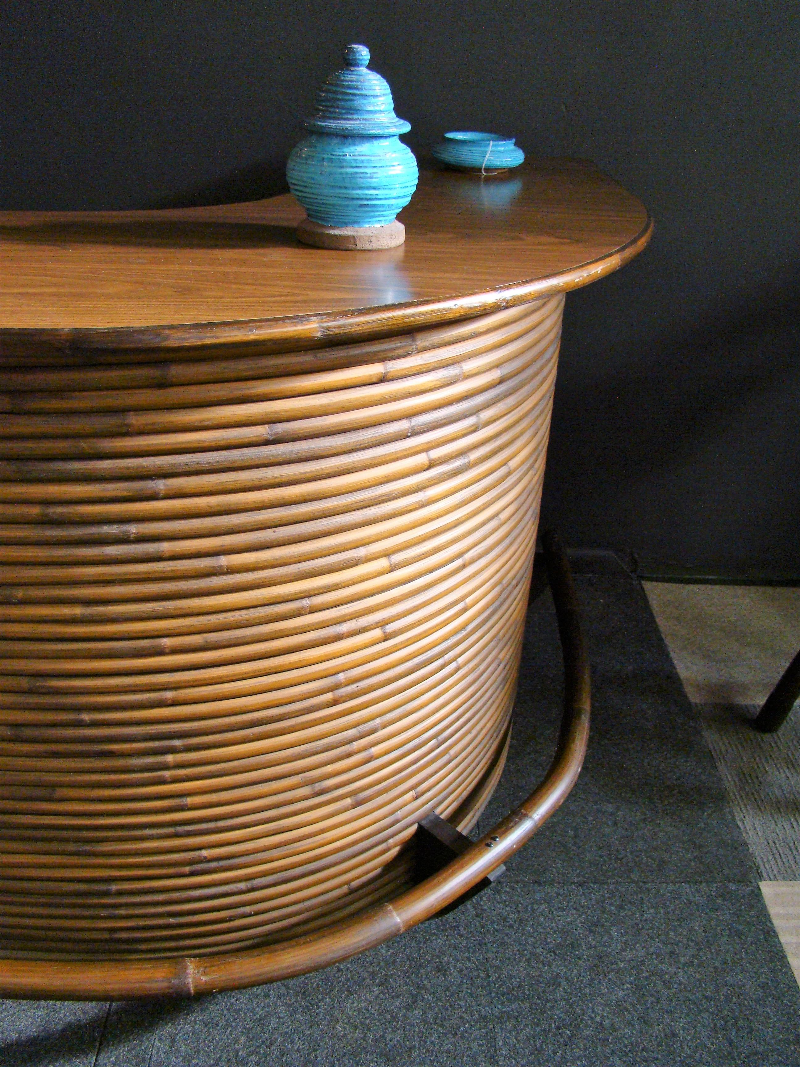 1960s Dark L-shaped Rattan Bar with 4 Matching Stools South Pacific or Tiki 4