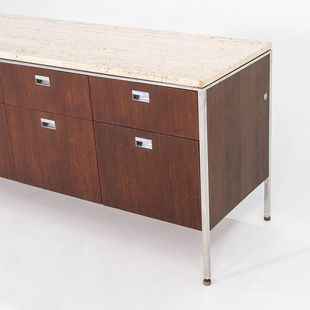 1960s Davis Allen and Gordon Bunshaft for SOM Crédence/armoire de 66 pouces en noyer en vente 5