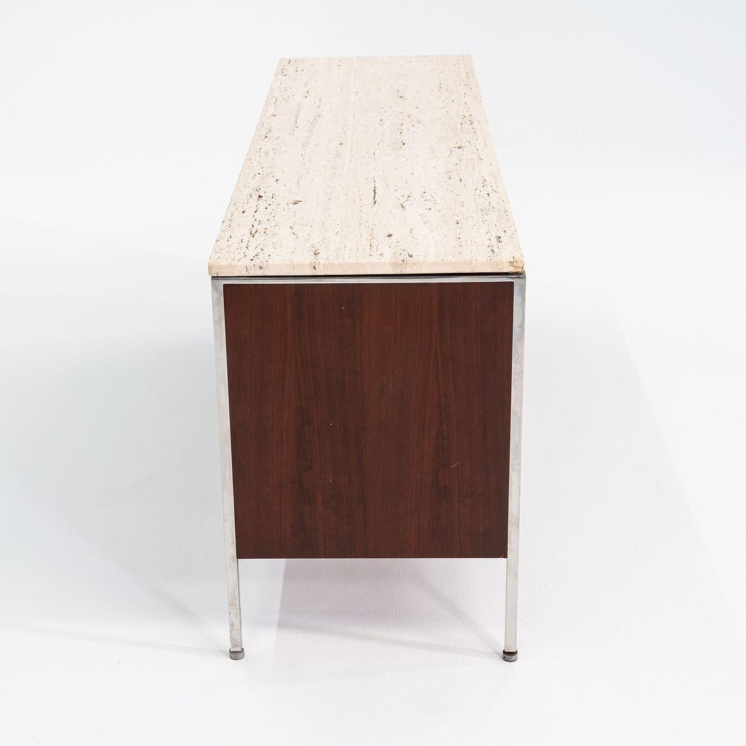 Moderne 1960s Davis Allen and Gordon Bunshaft for SOM Crédence/armoire de 66 pouces en noyer en vente