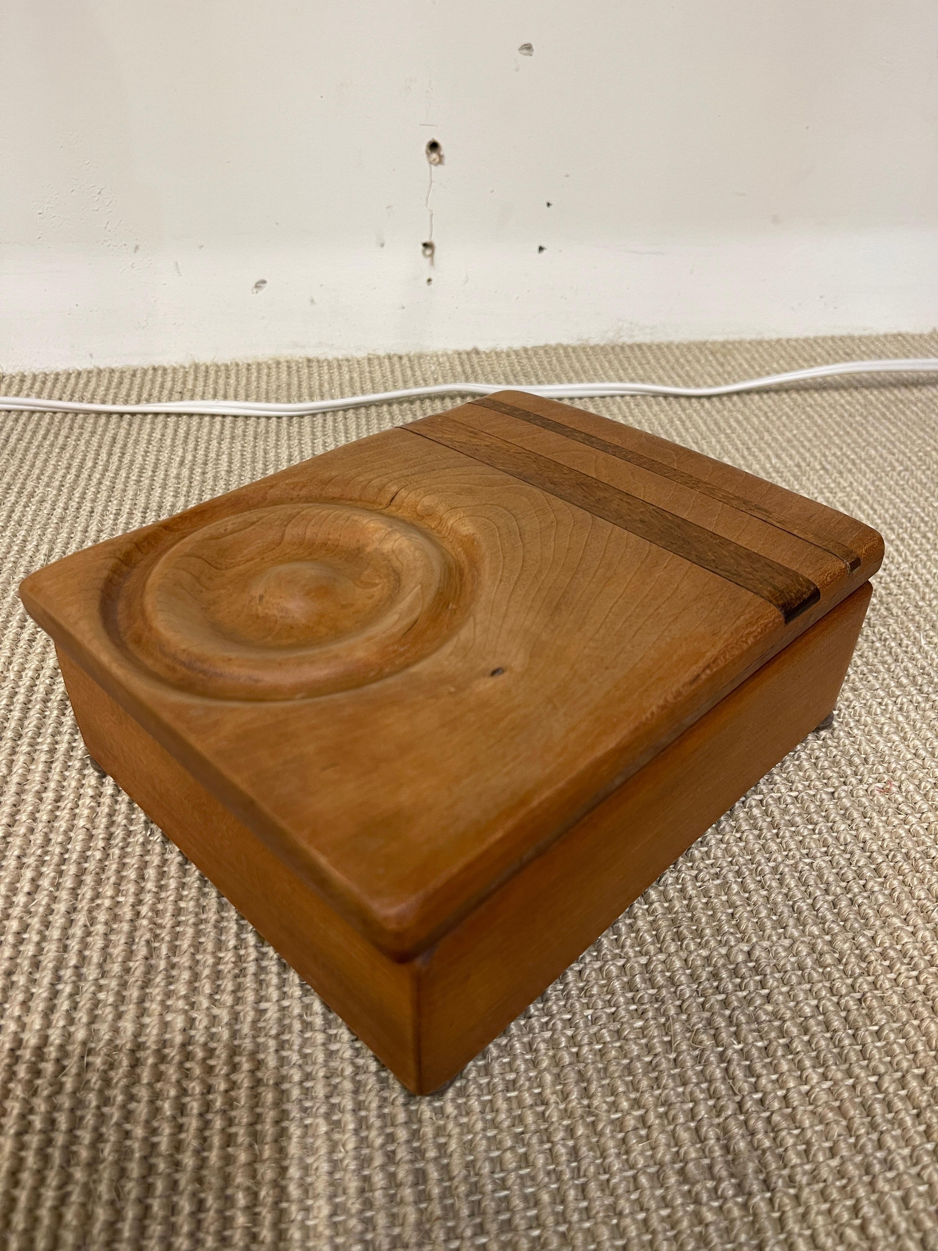 1960's Decorative Crafts Caja de madera Francés en venta