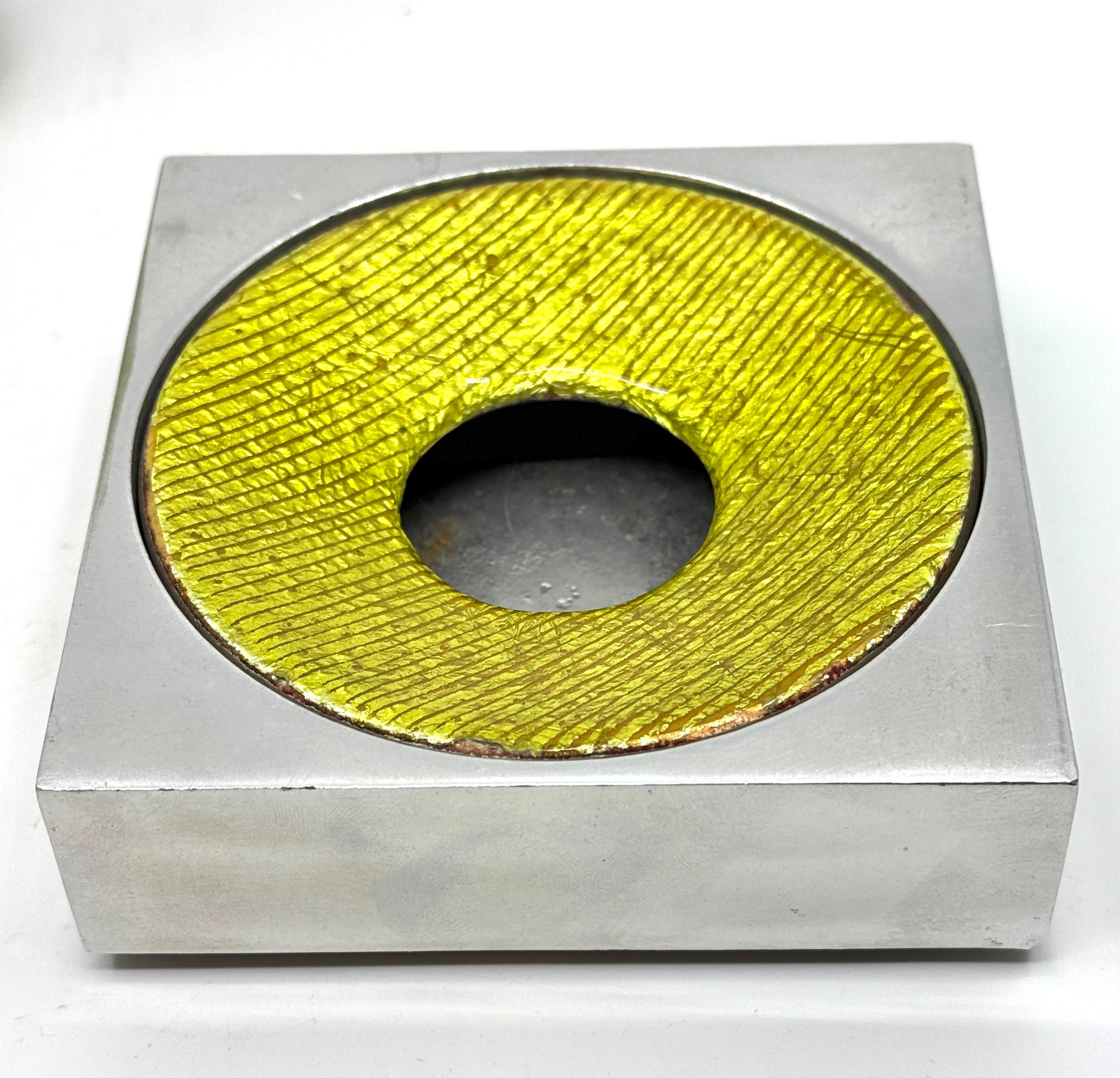 1960’s Del Campo Enamel Lighter and Ashtray In Good Condition For Sale In Palm Springs, CA