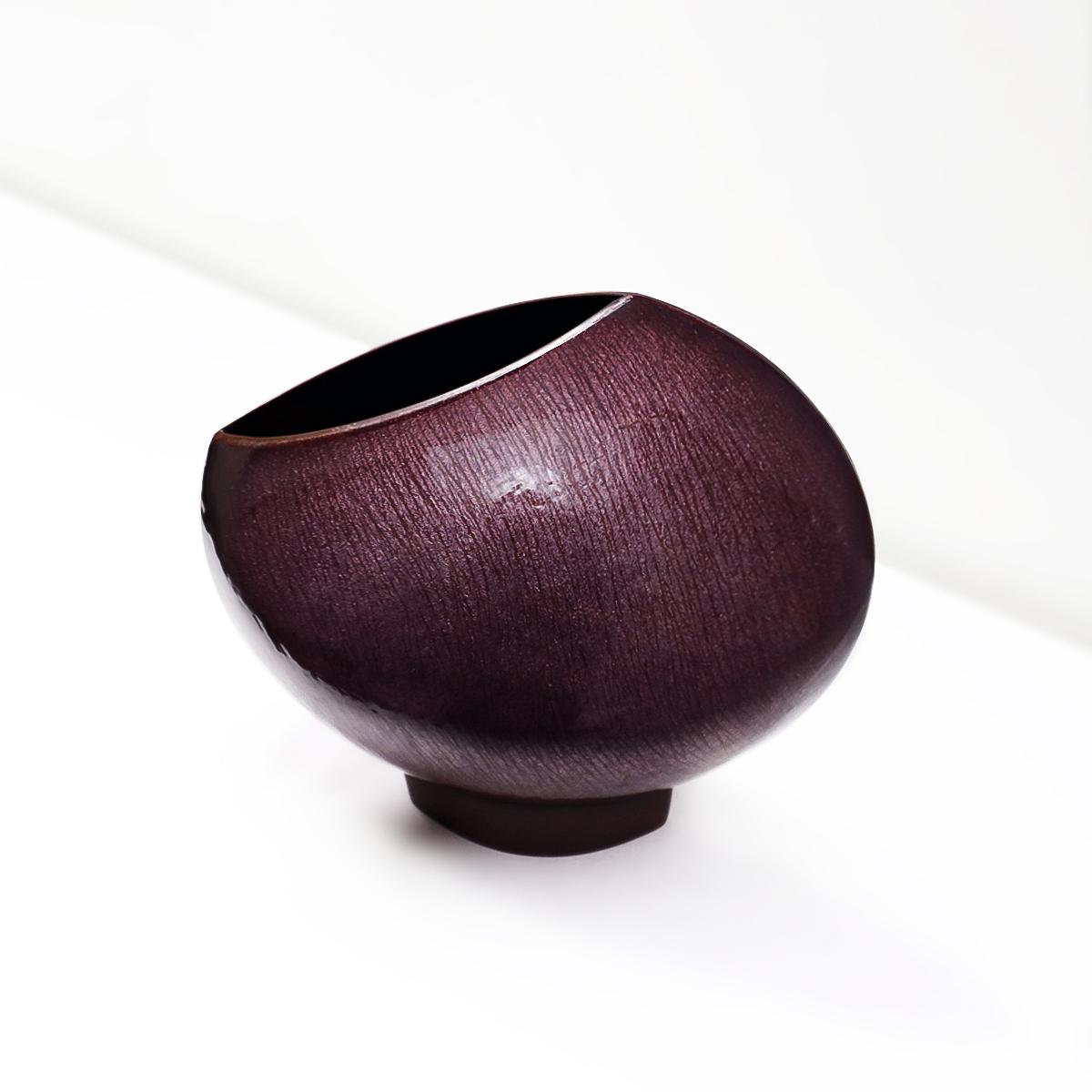 Mid-Century Modern 1960s Del Campo Italian bronze and iridescent purple enamel spherical vase  For Sale