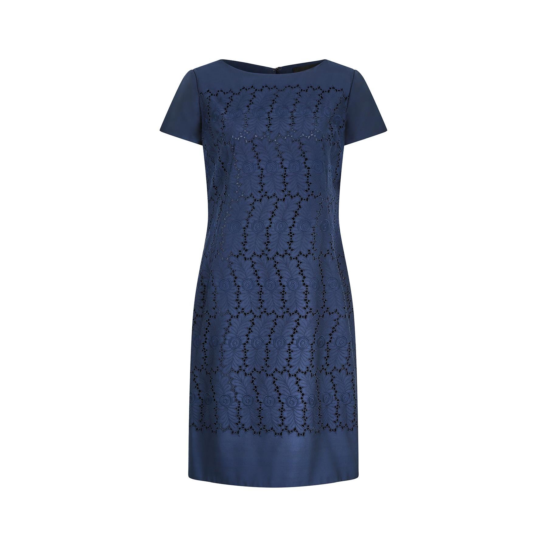 1960s Dellwood Navy Floral Cutout Dress In Excellent Condition For Sale In London, GB