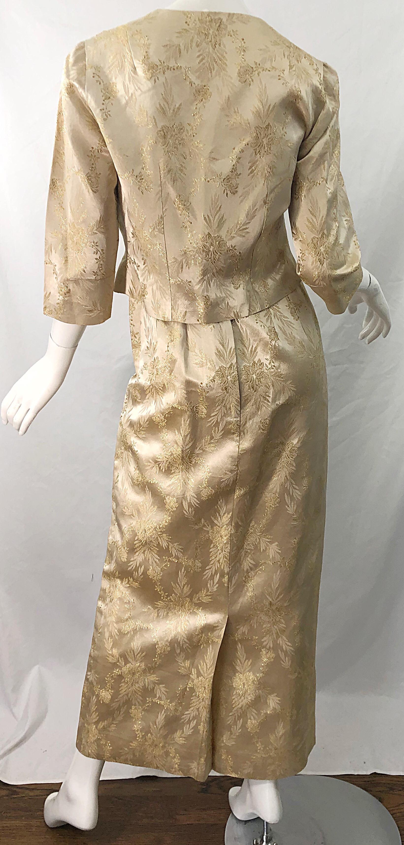 1960er Jahre Demi Couture Goldenes Seidenkleid und -jacke aus Damast Vintage 60er im Zustand „Hervorragend“ im Angebot in San Diego, CA
