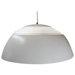 Lampada a sospensione Louis Poulsen AJ Royal White di Arne Jacobsen, Danimarca 1960