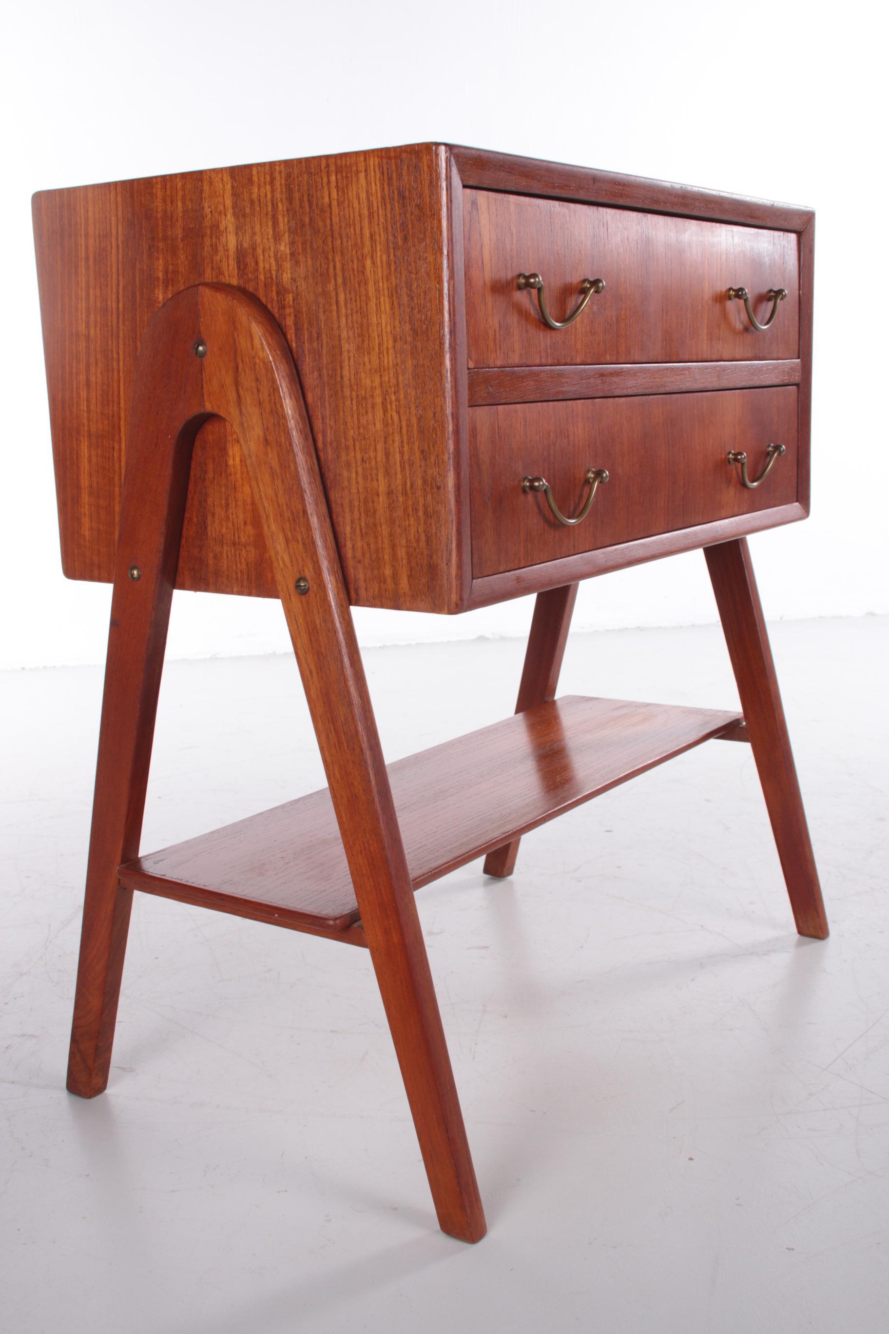 Scandinavian teak Design 2 drawer cabinet with beautiful handles, 1960 For Sale 1