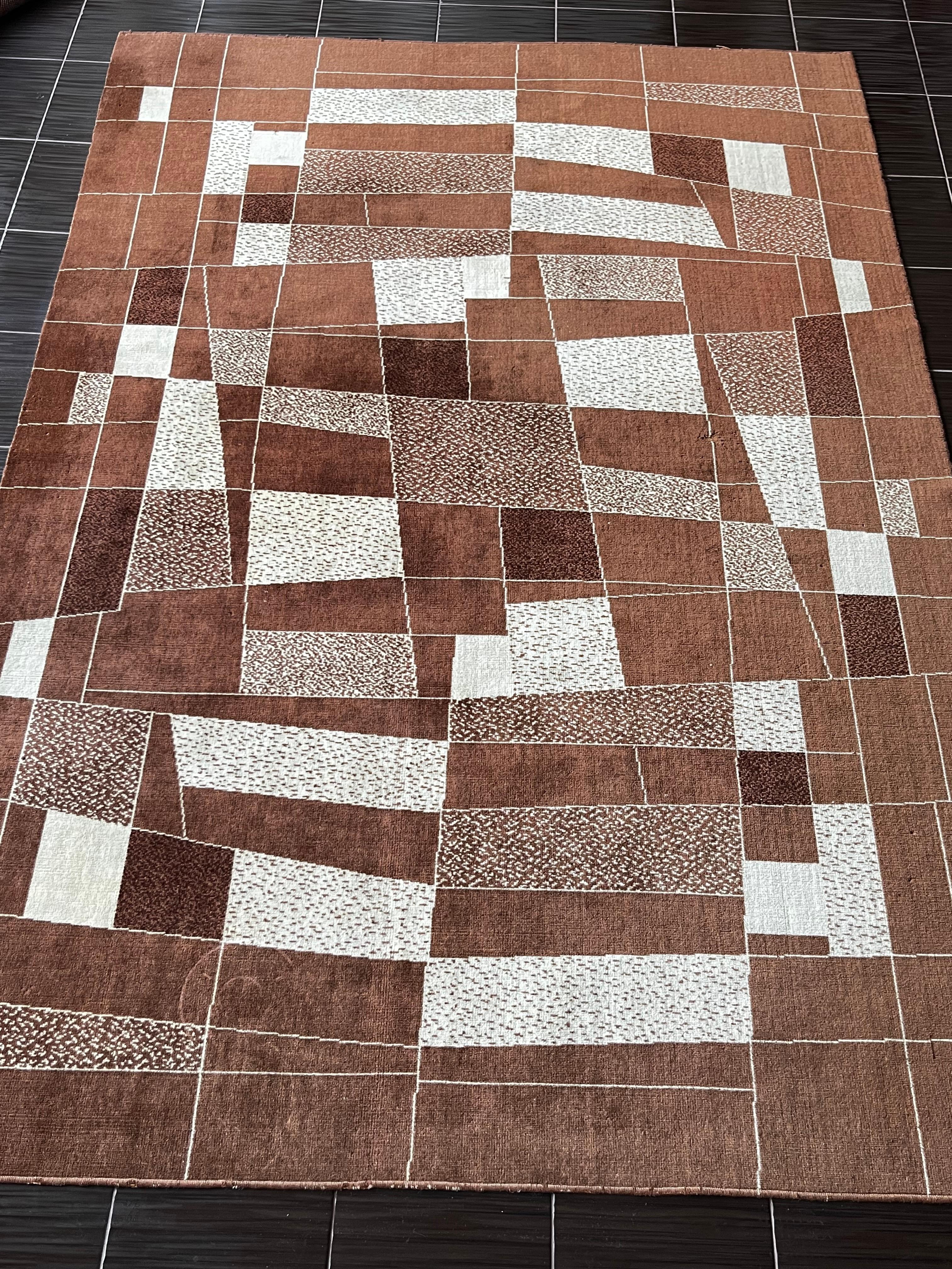 - guter Originalzustand mit kleinen Schäden (siehe Fotos)
- sehr leuchtende Farben
- sehr interessantes abstraktes Design
JR