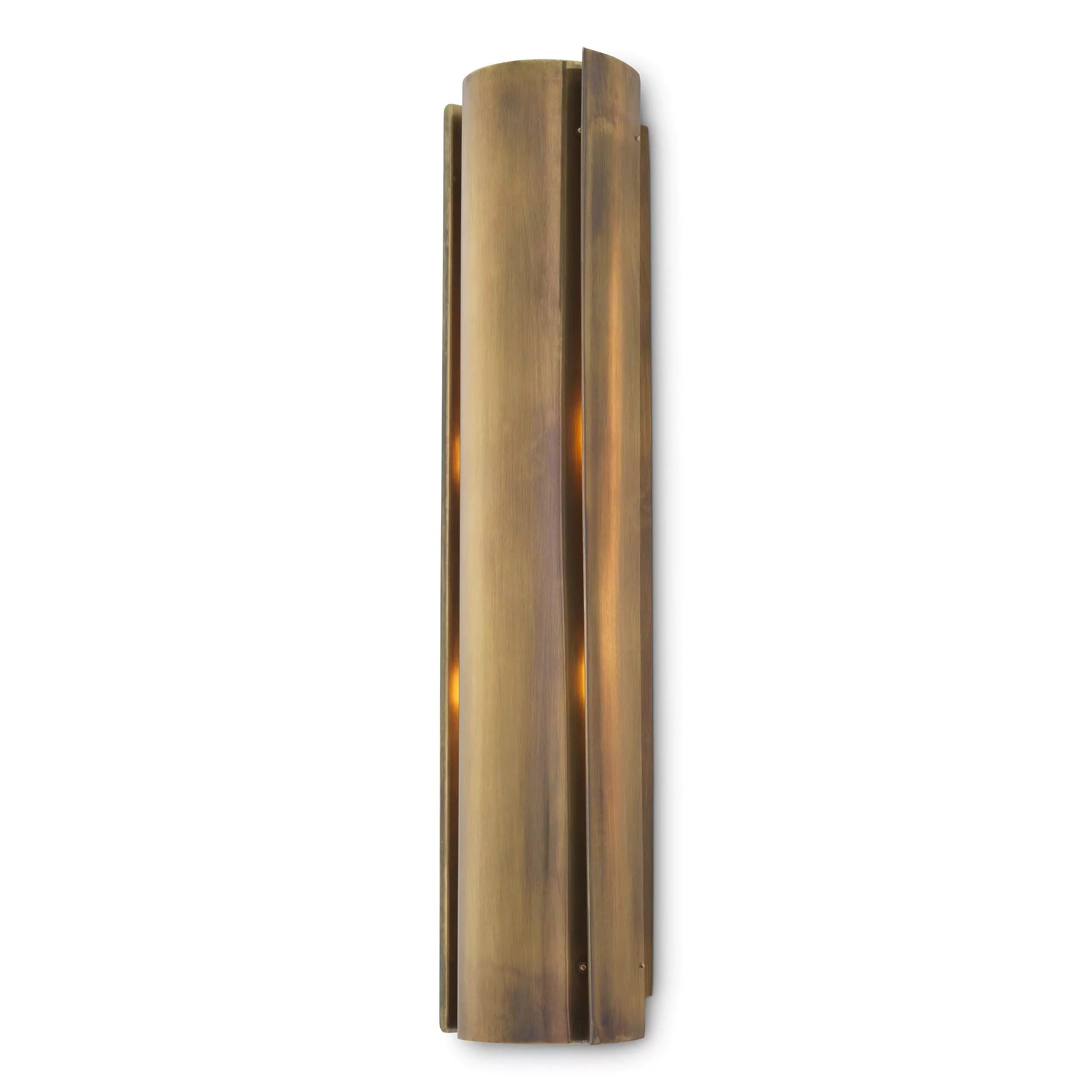 1960s Design and Brutalist style wall light composed of a geometric, graphic and minimalist brass metal base. 2 E27 lightbulbs are required.