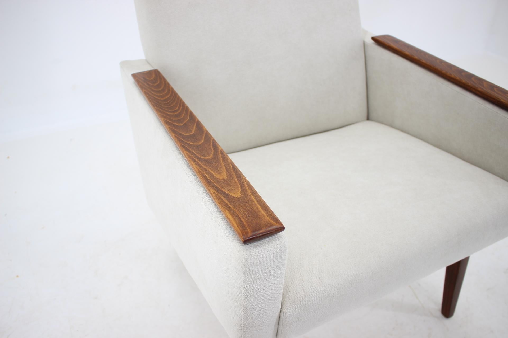 1960er Jahre Design Sessel, Tschechoslowakei  (Mitte des 20. Jahrhunderts) im Angebot