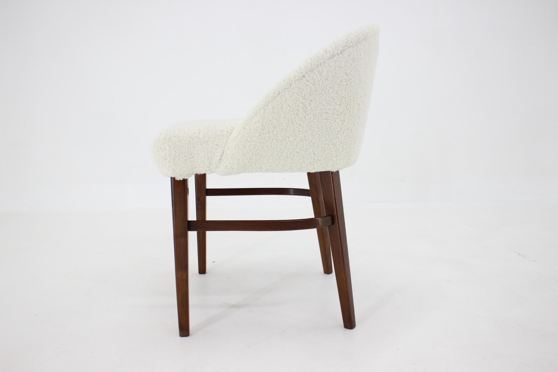 1960s Design Beech Chair in Sheepskin Fabric, Denmark For Sale 2