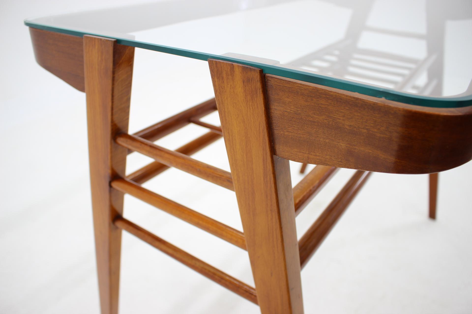 1960s Design Coffee Table by Tatra, Czechoslovakia For Sale 4