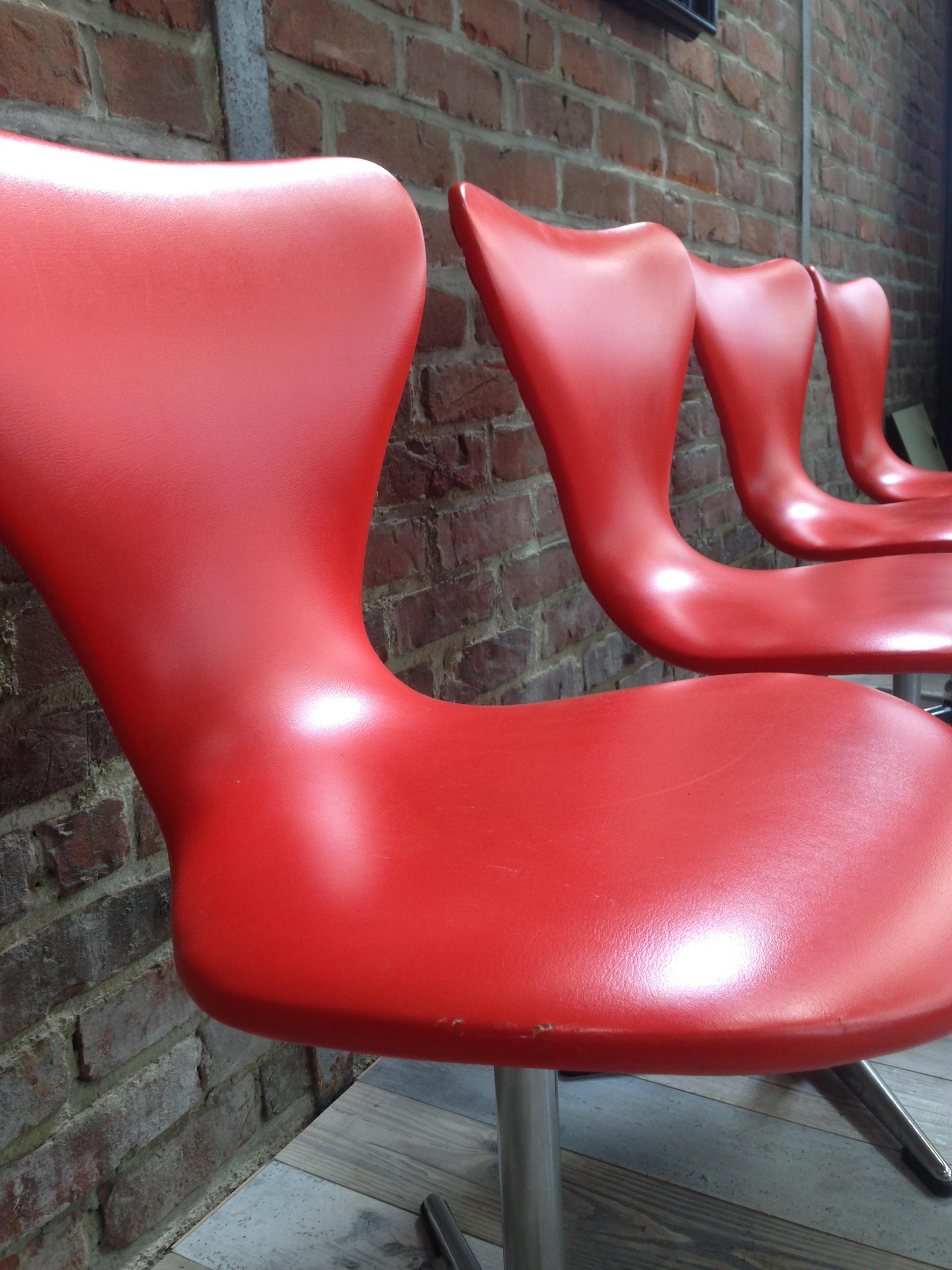 1960s Design Orange and Swivel Set of 4 Chairs 2