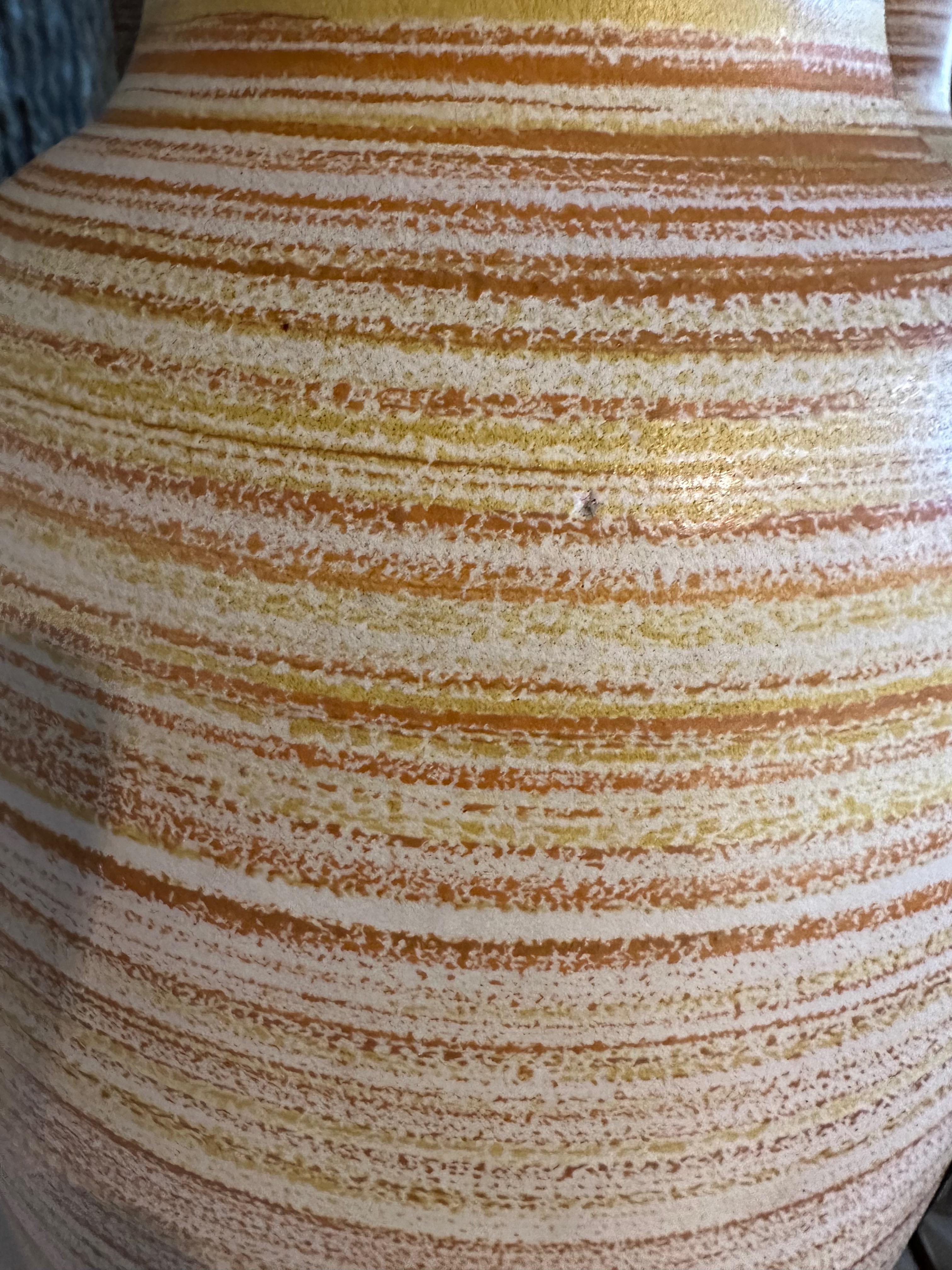 Paire de lampes de table en céramique orange et jaune Design Technics des années 1960 en vente 4