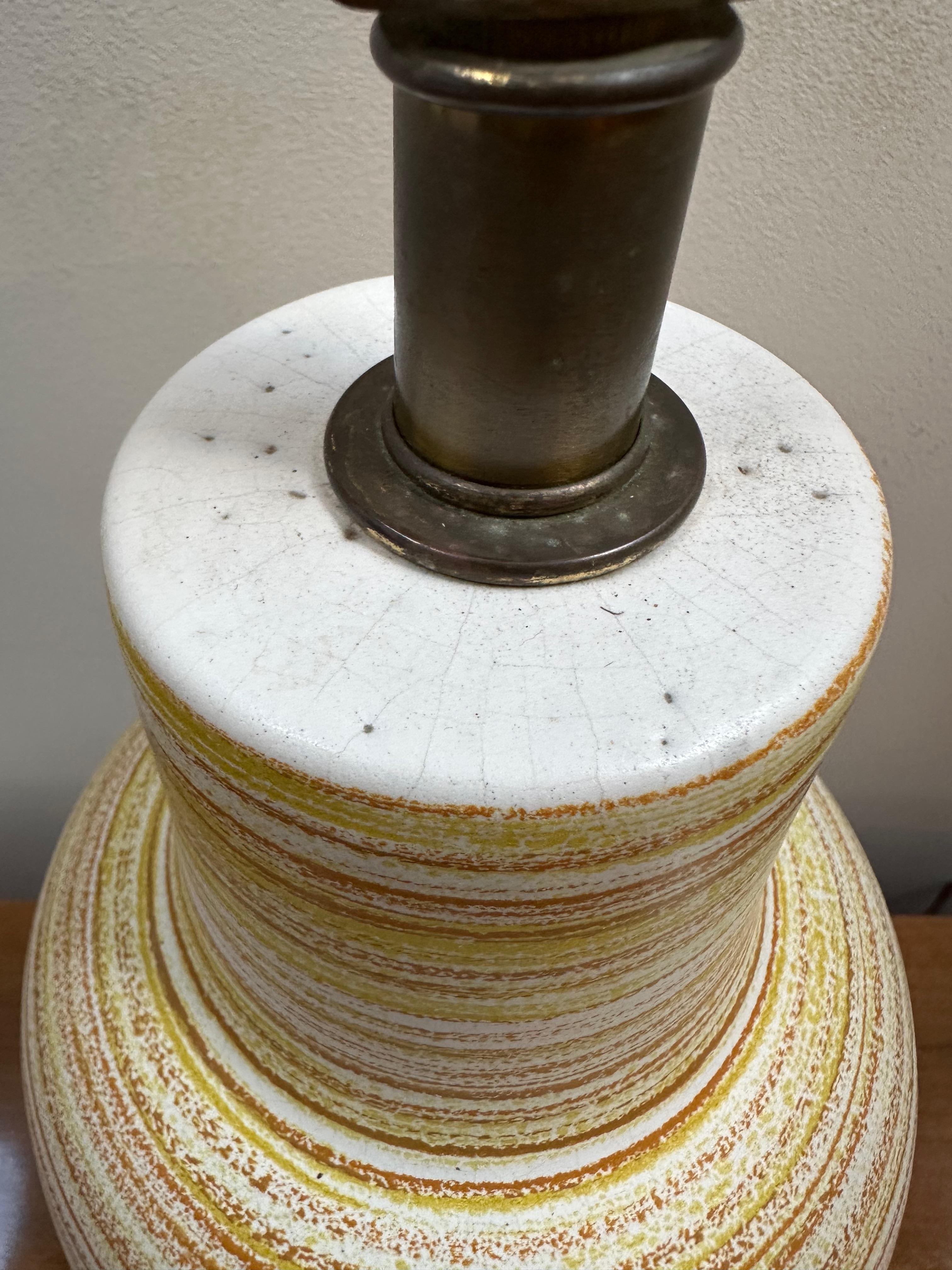 Paire de lampes de table en céramique orange et jaune Design Technics des années 1960 en vente 2