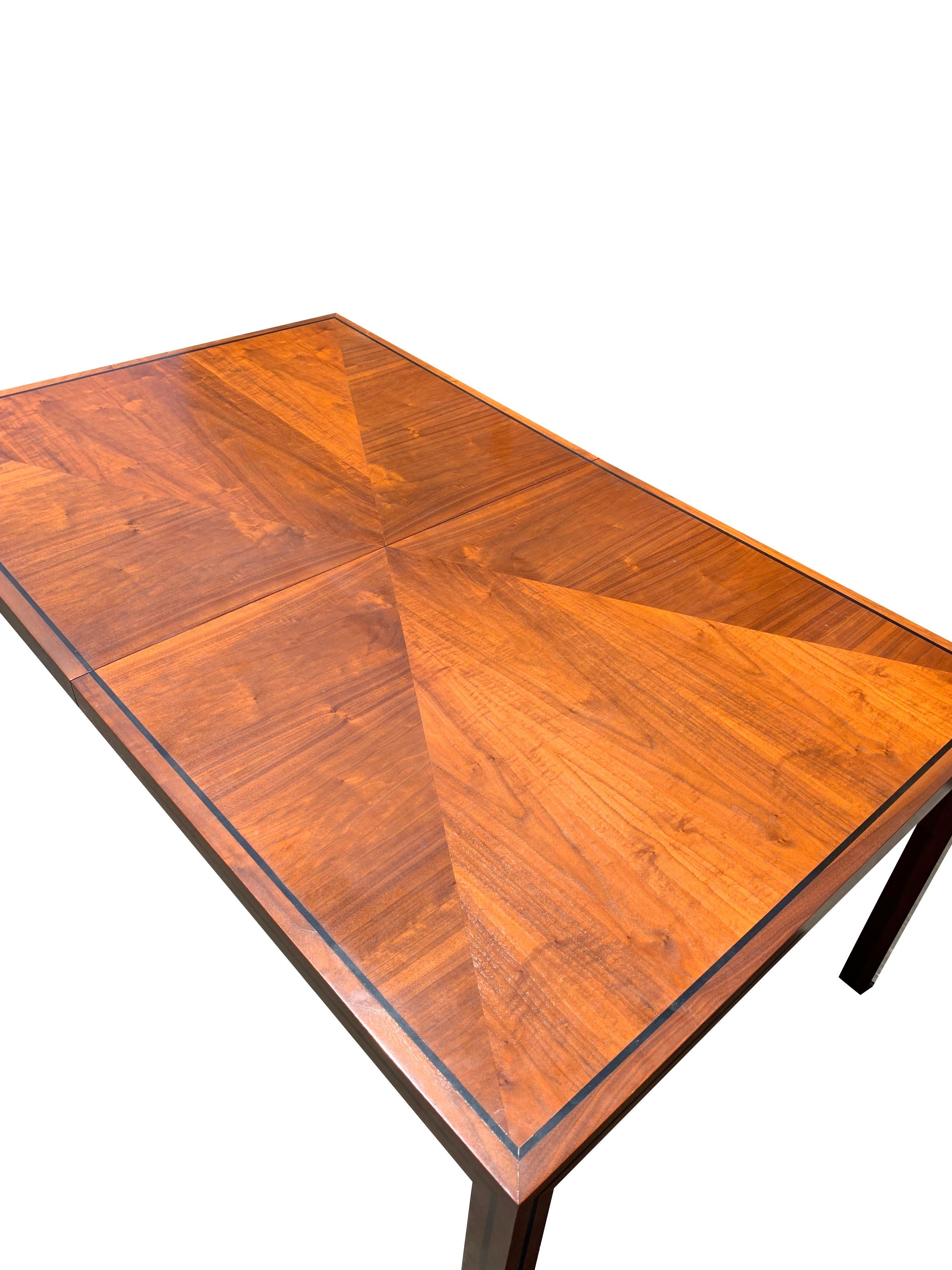 1960s Designer John Stuart Dining Table in Mid Century Modern With Two Leaves For Sale 5