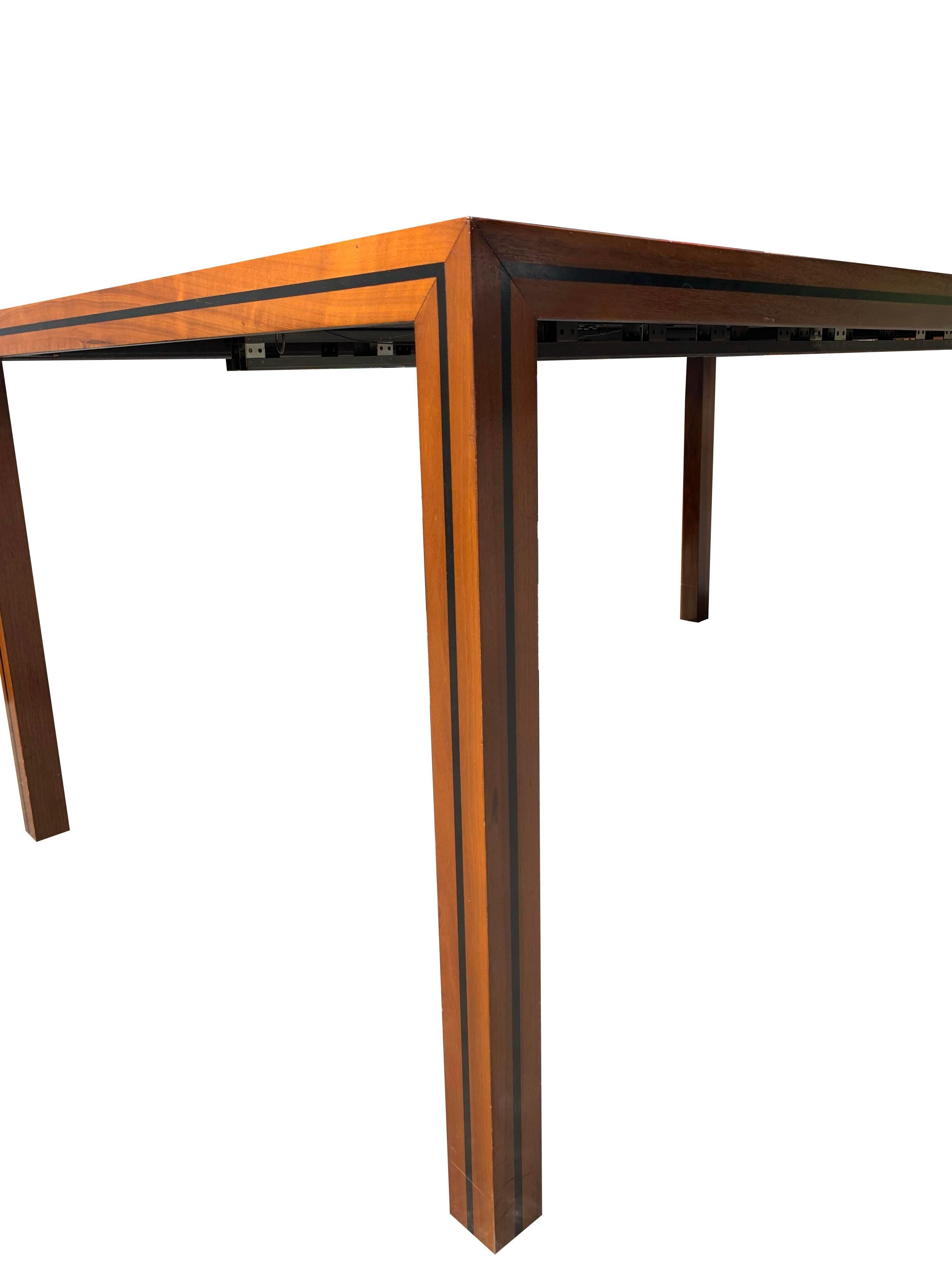 Mid-Century Modern 1960s Designer John Stuart Dining Table in Mid Century Modern With Two Leaves For Sale