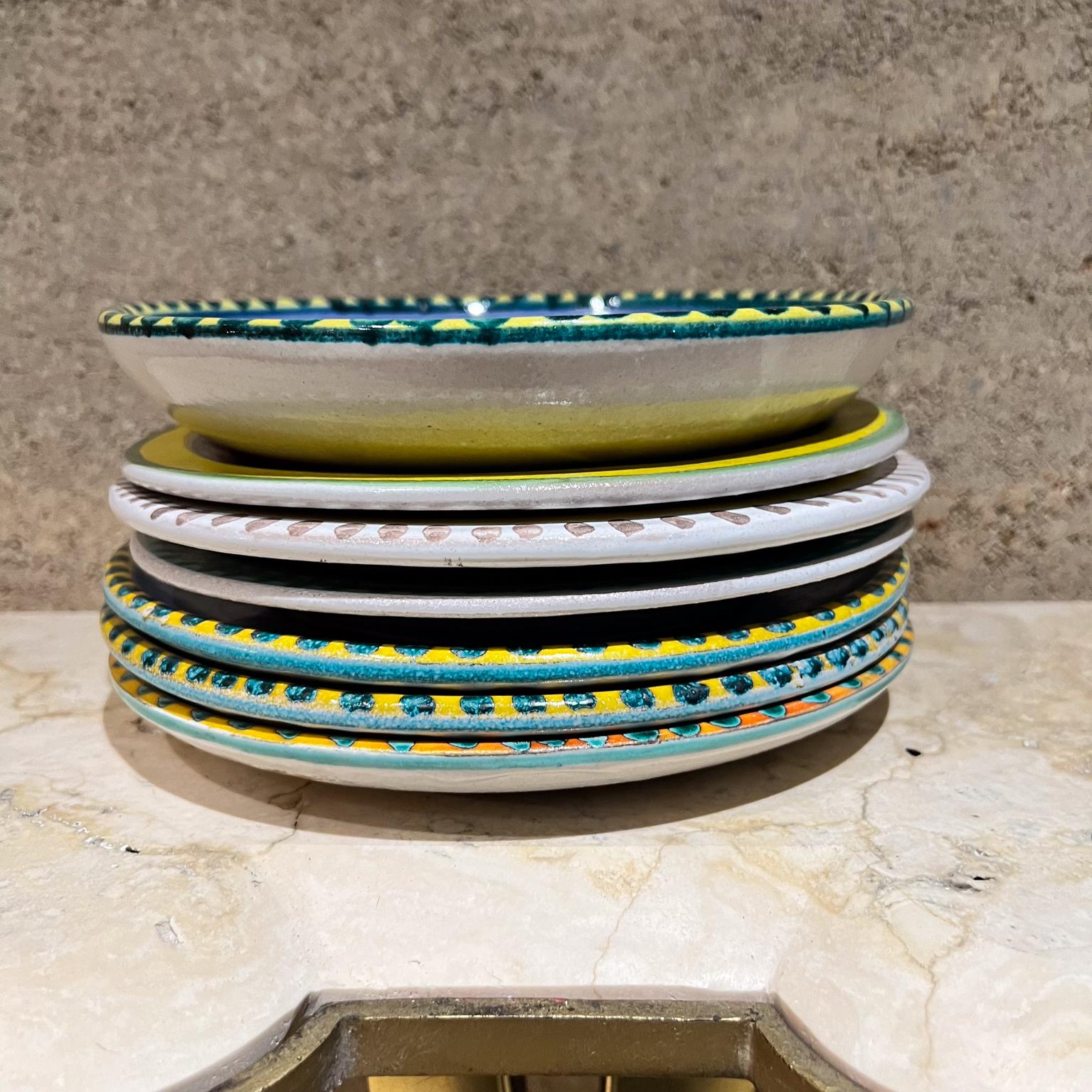 1960s Desimone Art Pottery Set Seven Assorted Plates Italy
Assorted sizes: 2.5 x 8.5 deep plate, blue 1 h x 9 diameter, pair 1 x 8.5 diameter, yellow 1 x 8.75 diameter
Original vintage condition preowned
Review images please