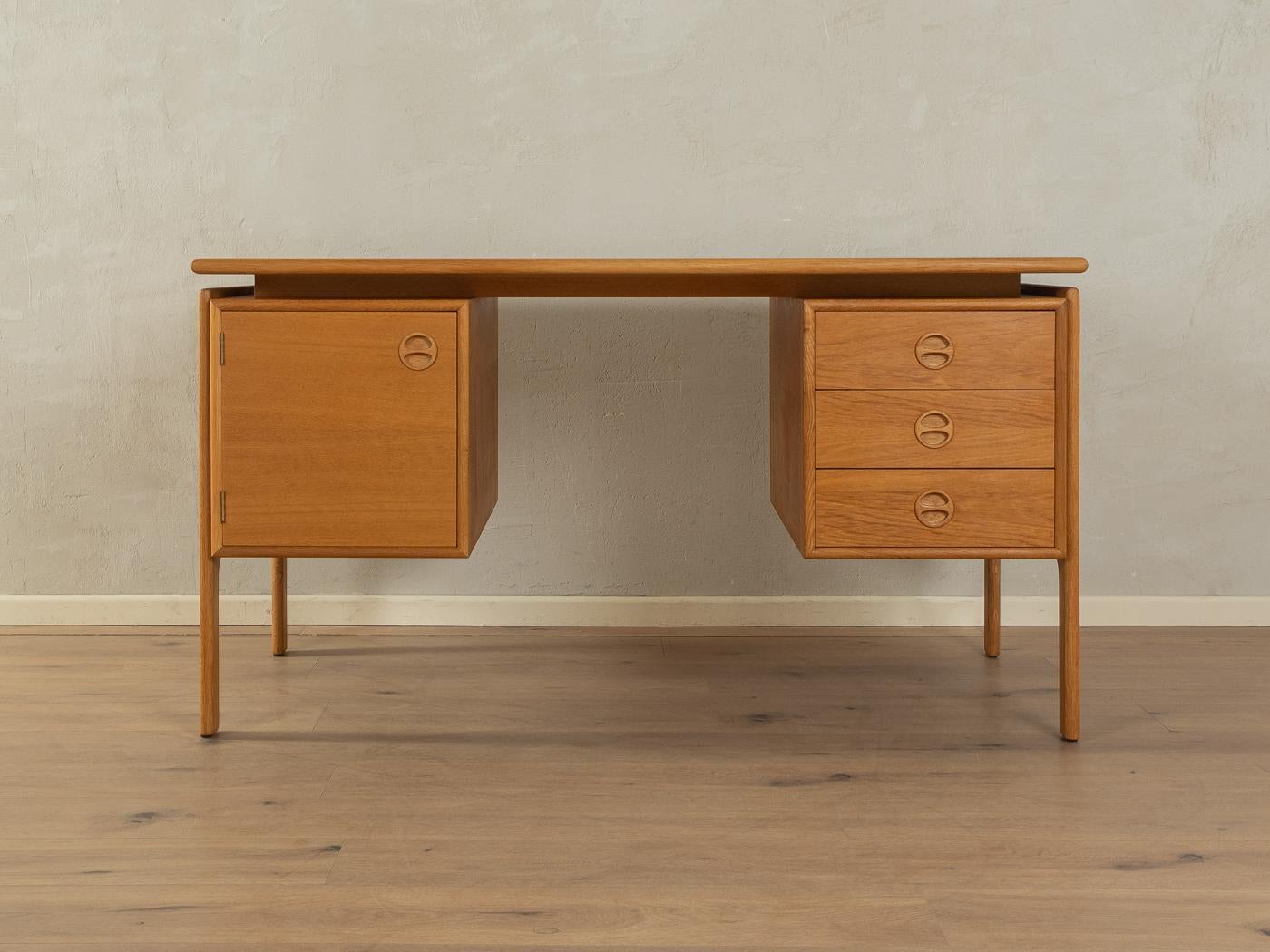 Mid-20th Century 1960s desk, Arne Vodder For Sale