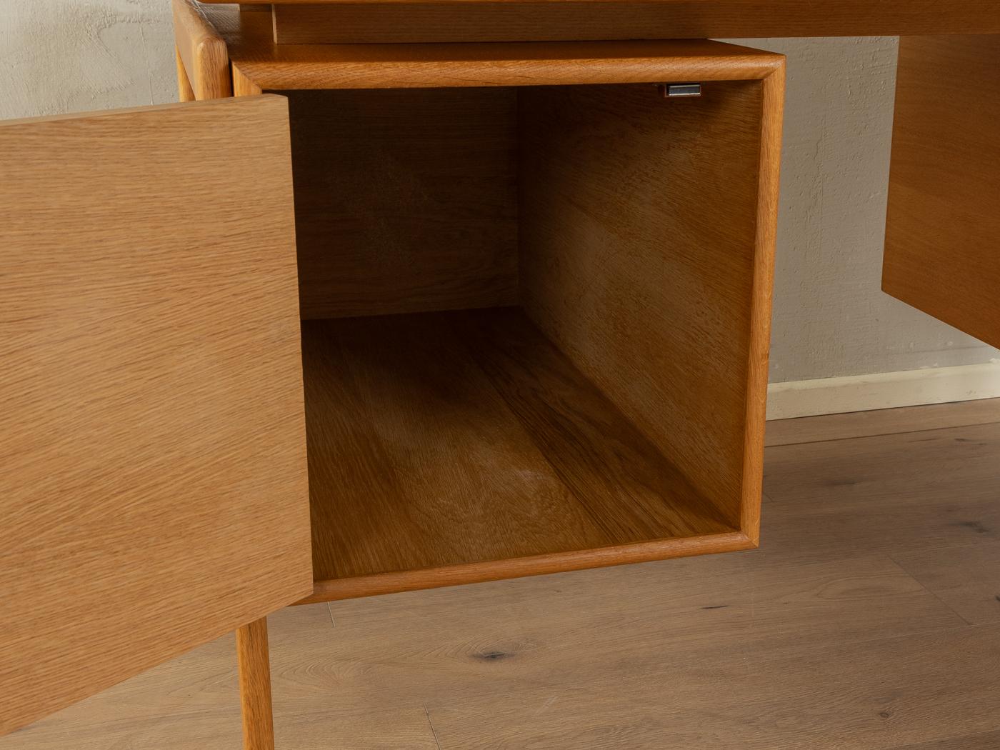 1960s desk, Arne Vodder For Sale 2