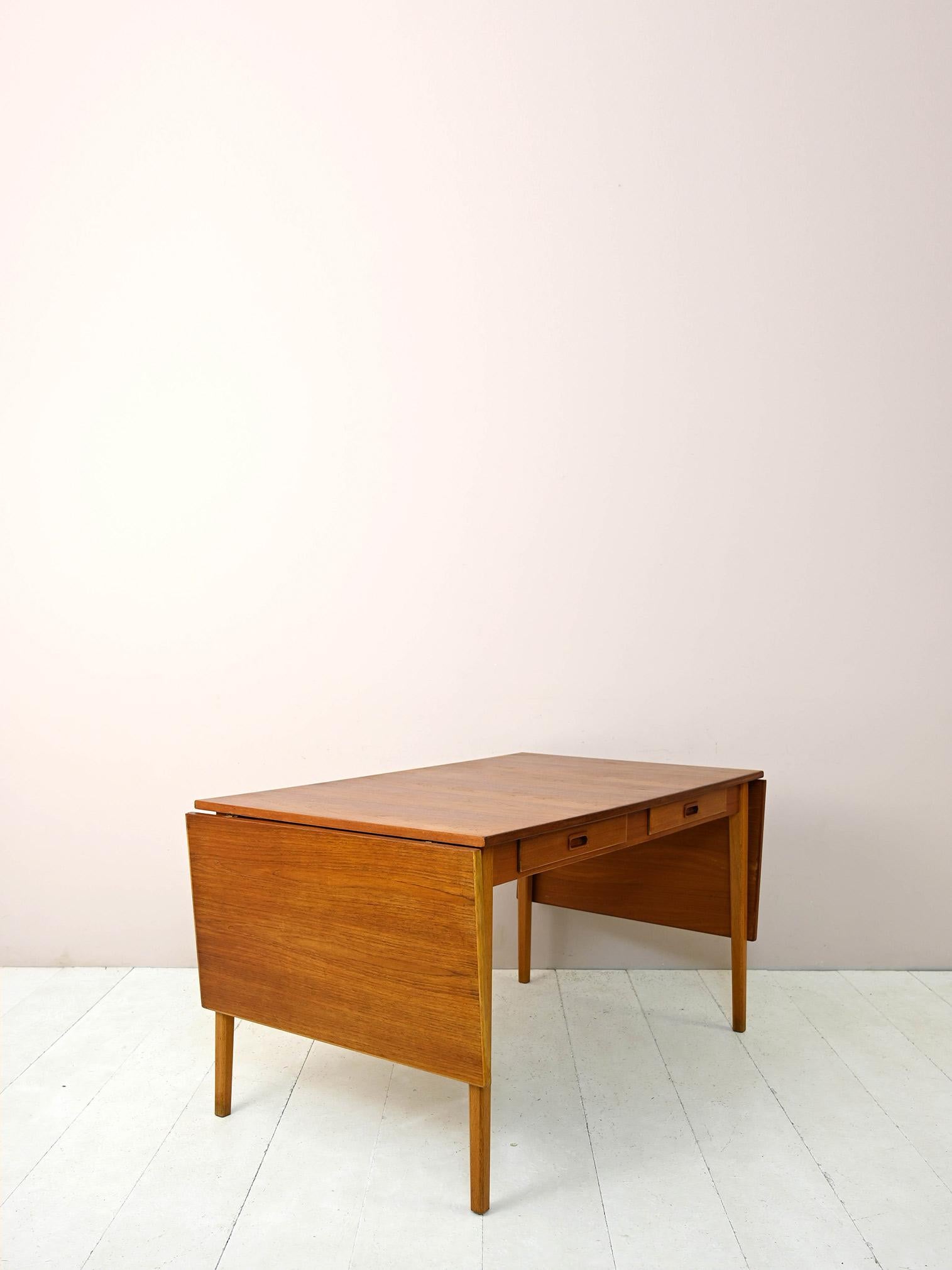 1960s Desk by Nils Jonsson In Good Condition In Brescia, IT
