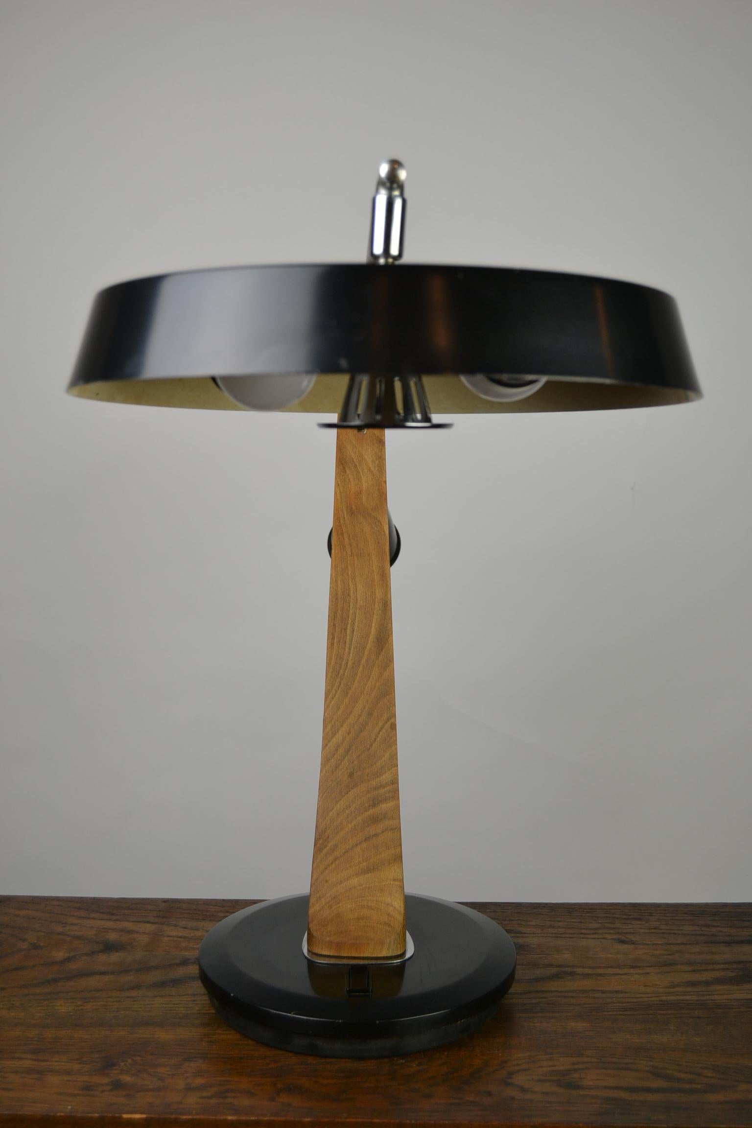 1960s Desk Lamp, Black Laquered Metal and Wood, Fase Madrid, Spain 9