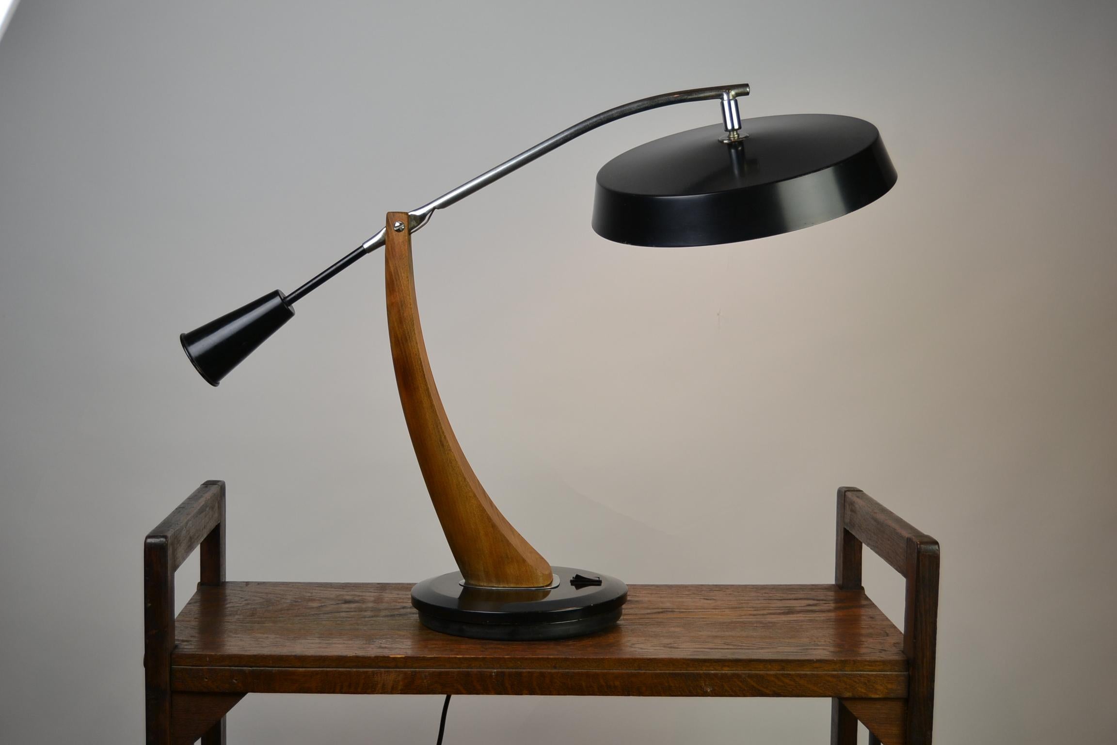 1960s Desk Lamp, Black Laquered Metal and Wood, Fase Madrid, Spain 10