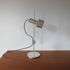 Lampe de bureau des années 1960 par Peter Nelson Lampe de bureau en aluminium 3 disponibles