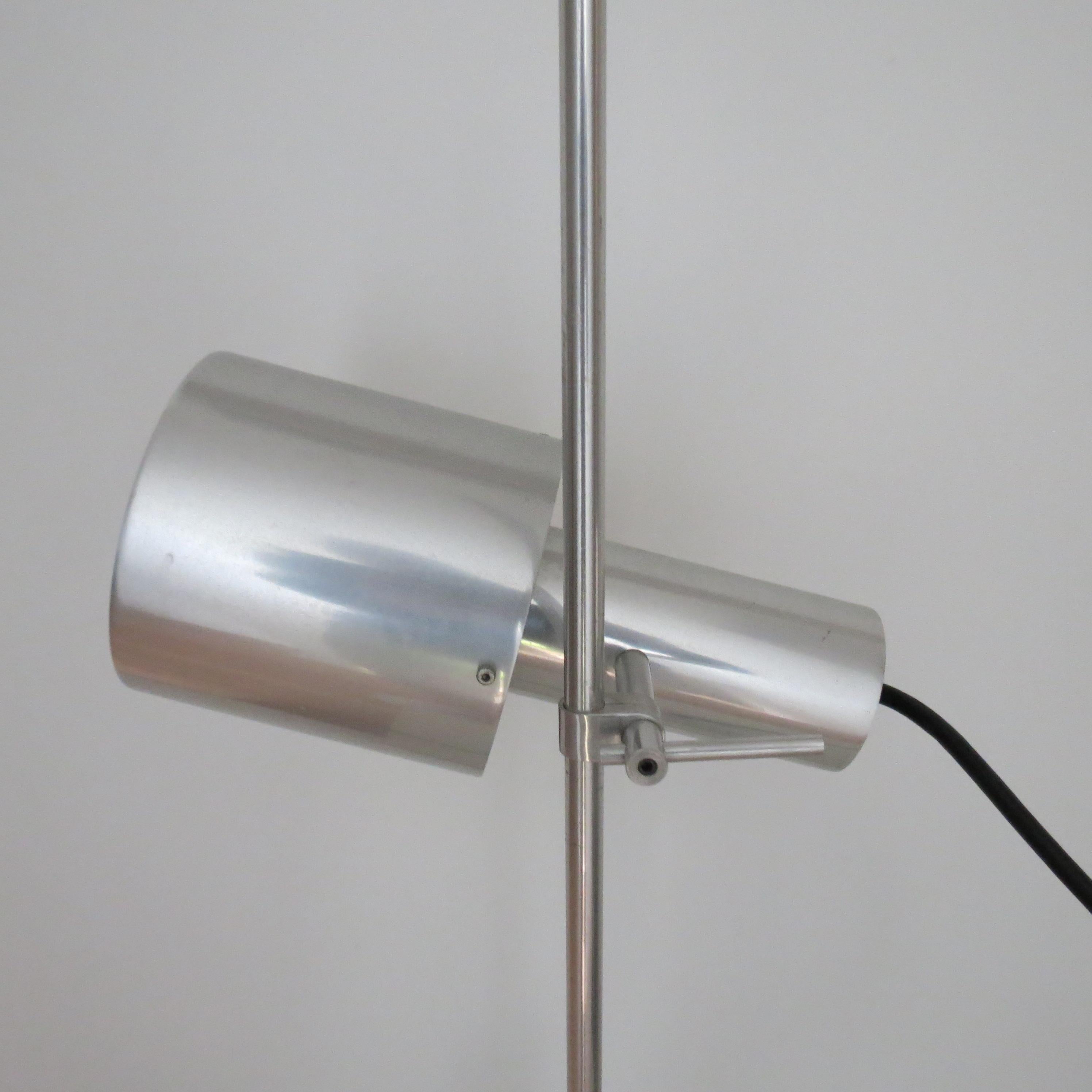 Mid-Century Modern 1960s Desk Lamp by Peter Nelson Aluminium Desk Lamp Mid Century Modern Desk Lamp en vente