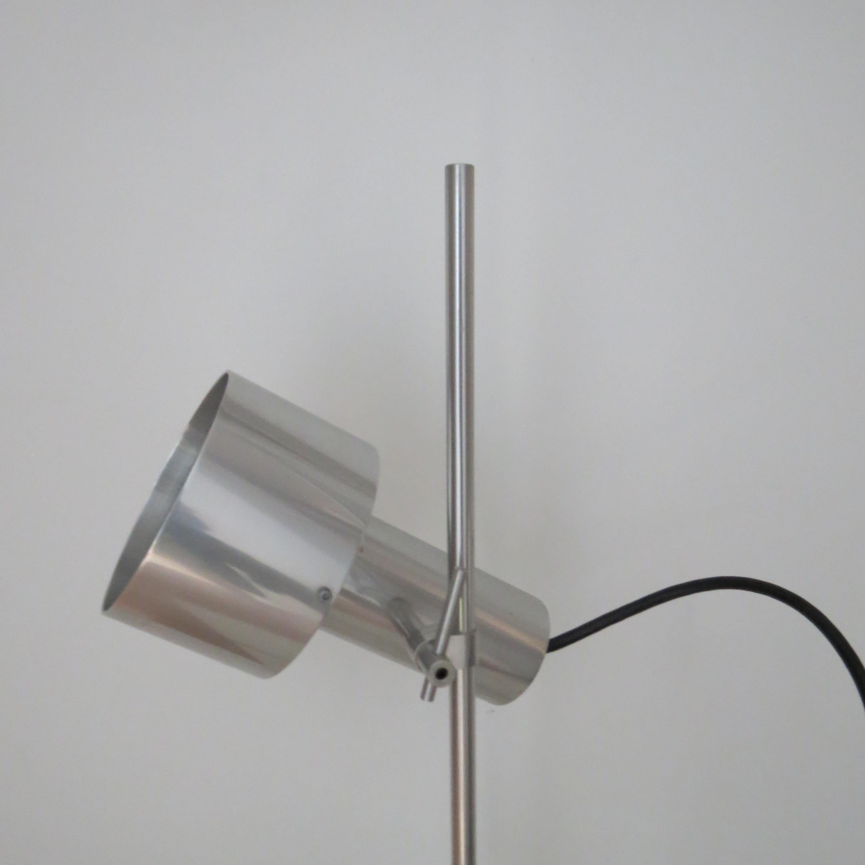 Mid-Century Modern 1960s Desk Lamp by Peter Nelson Aluminium Desk Lamp Mid Century Modern Desk Lamp en vente