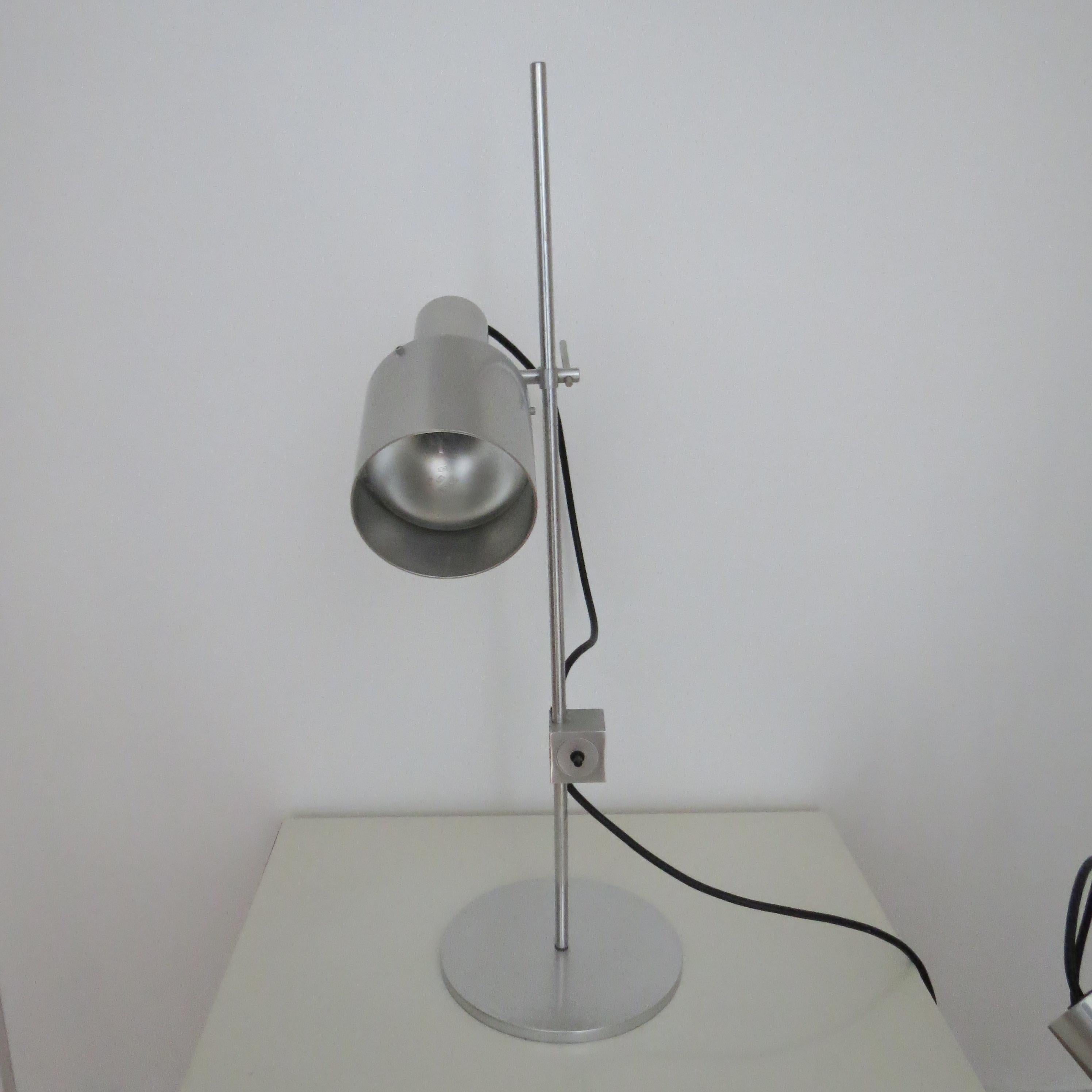 1960s Desk Lamp by Peter Nelson Aluminium Desk Lamp Mid Century Modern Desk Lamp Bon état - En vente à Stow on the Wold, GB