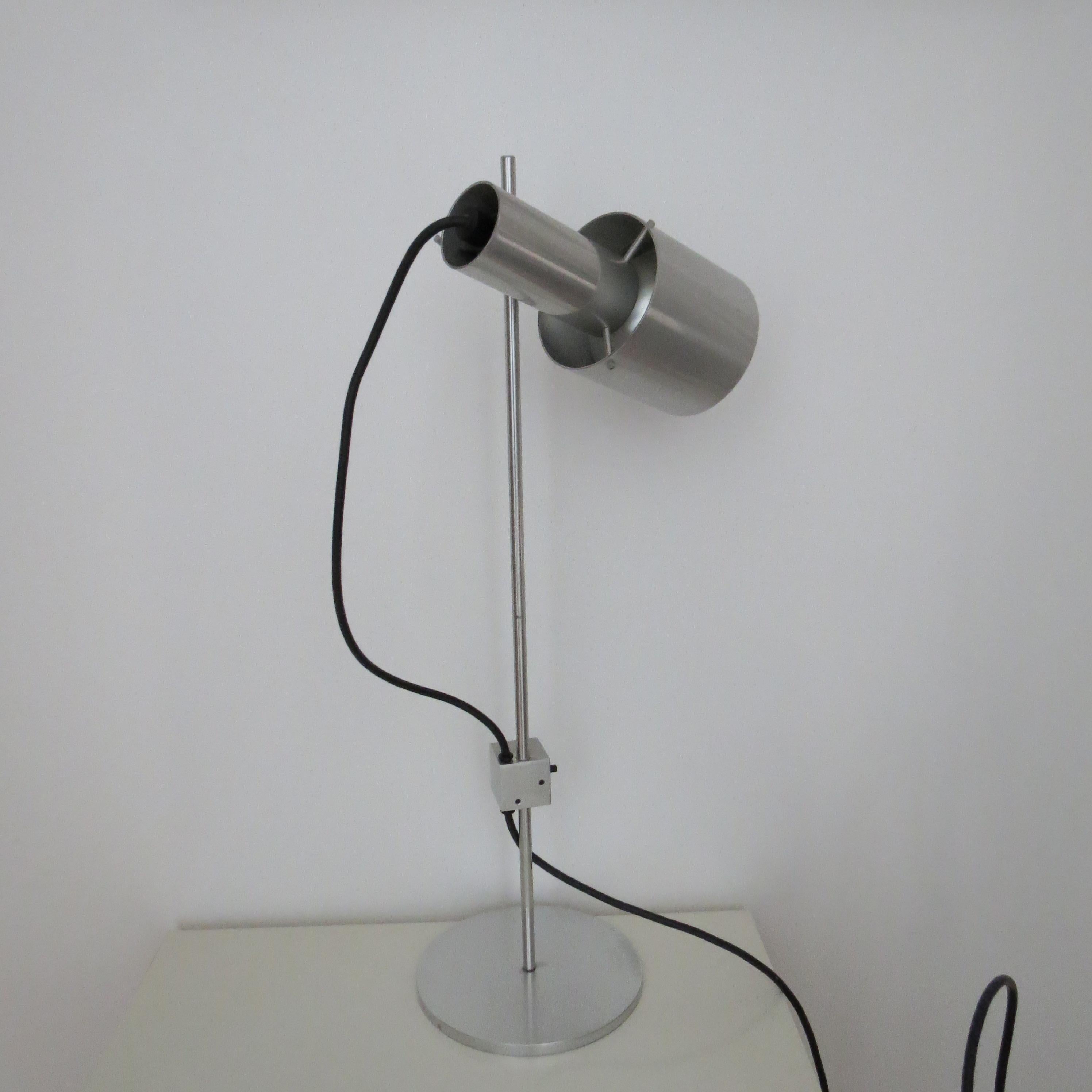 1960s Desk Lamp by Peter Nelson Aluminium Desk Lamp Mid Century Modern Desk Lamp en vente 2
