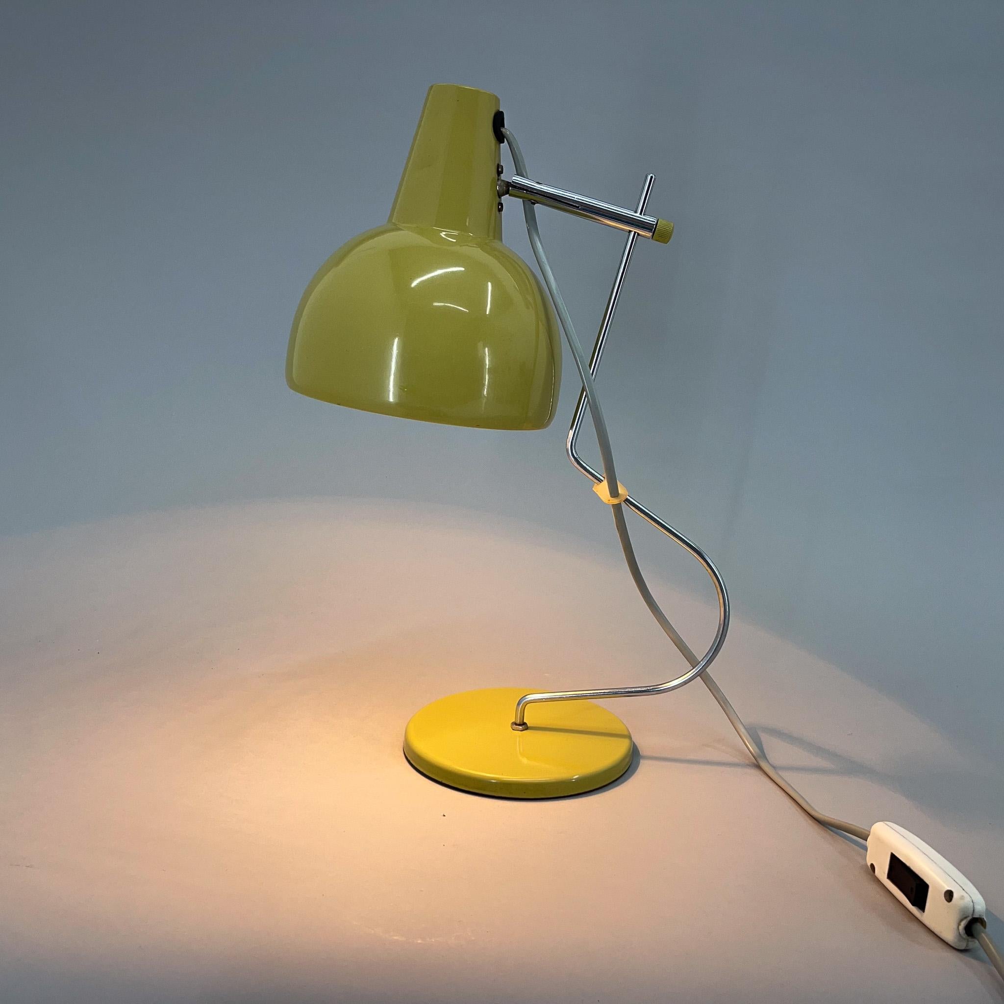 1960's Desk Lamp Designed by Josef Hůrka for Lidokov, Czechoslovakia For Sale 5