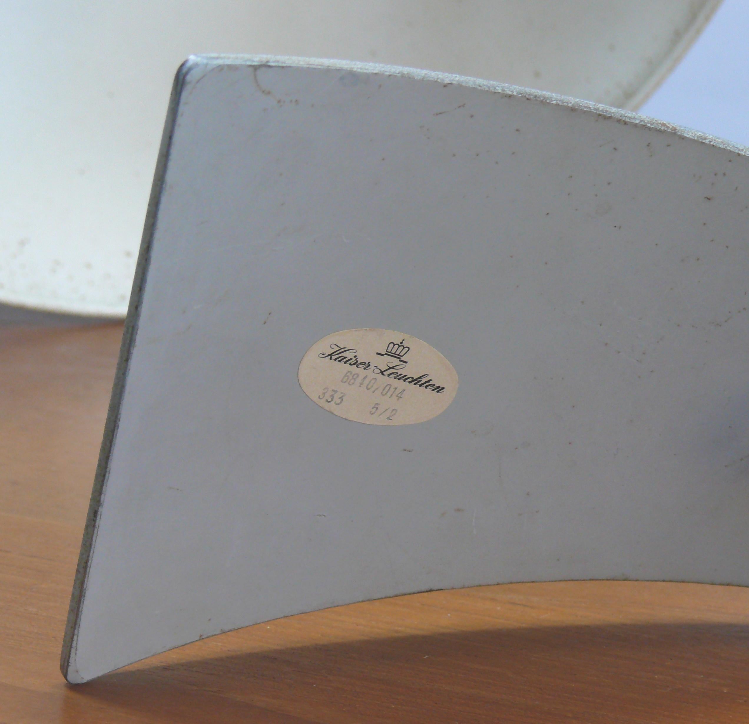 Lámpara de escritorio de los años 60 fabricada por Kaiser Leuchten - Alemania en venta 4