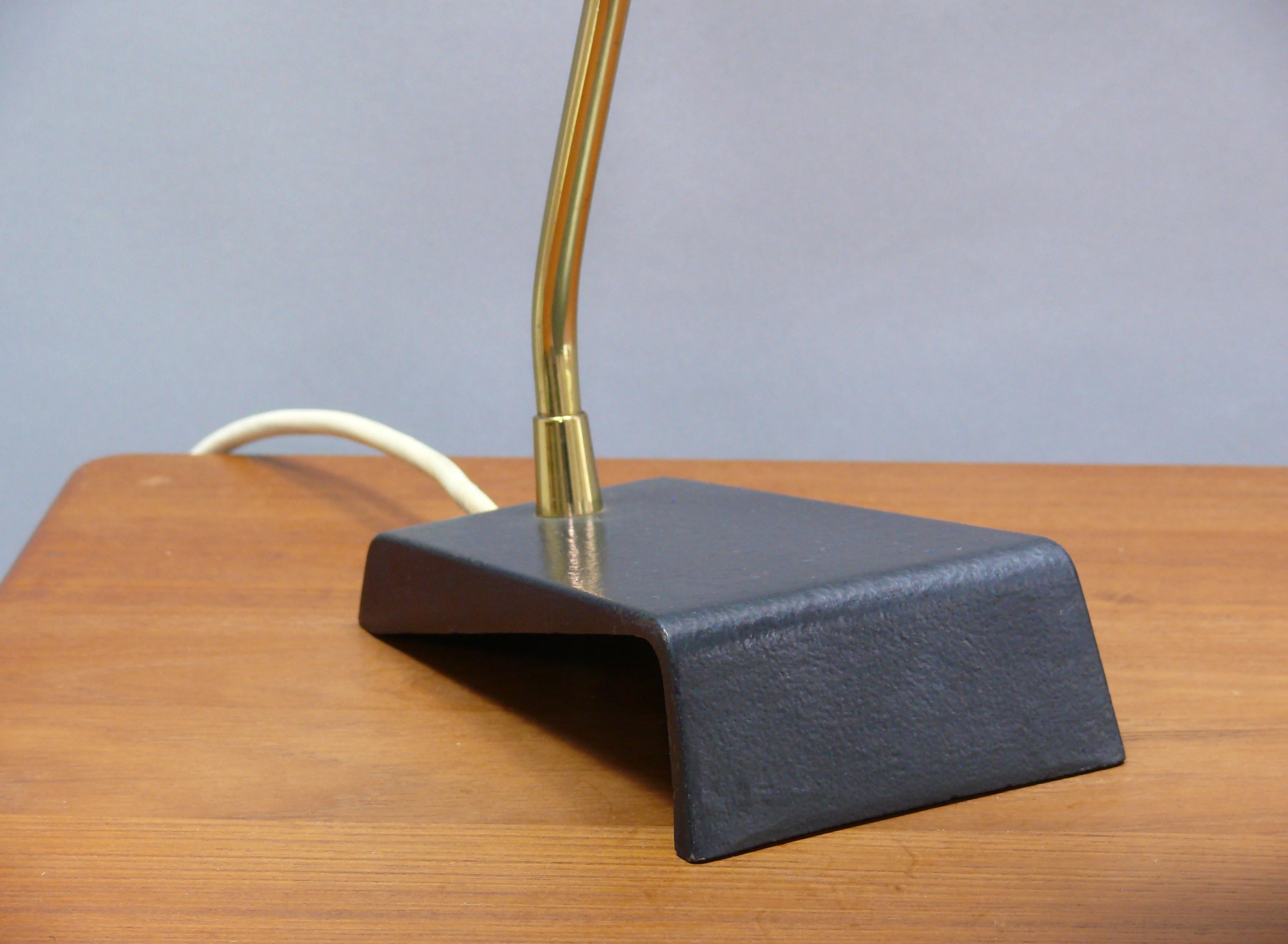 Lampe de bureau des années 1960 fabriquée par Kaiser Leuchten - Allemagne en vente 5