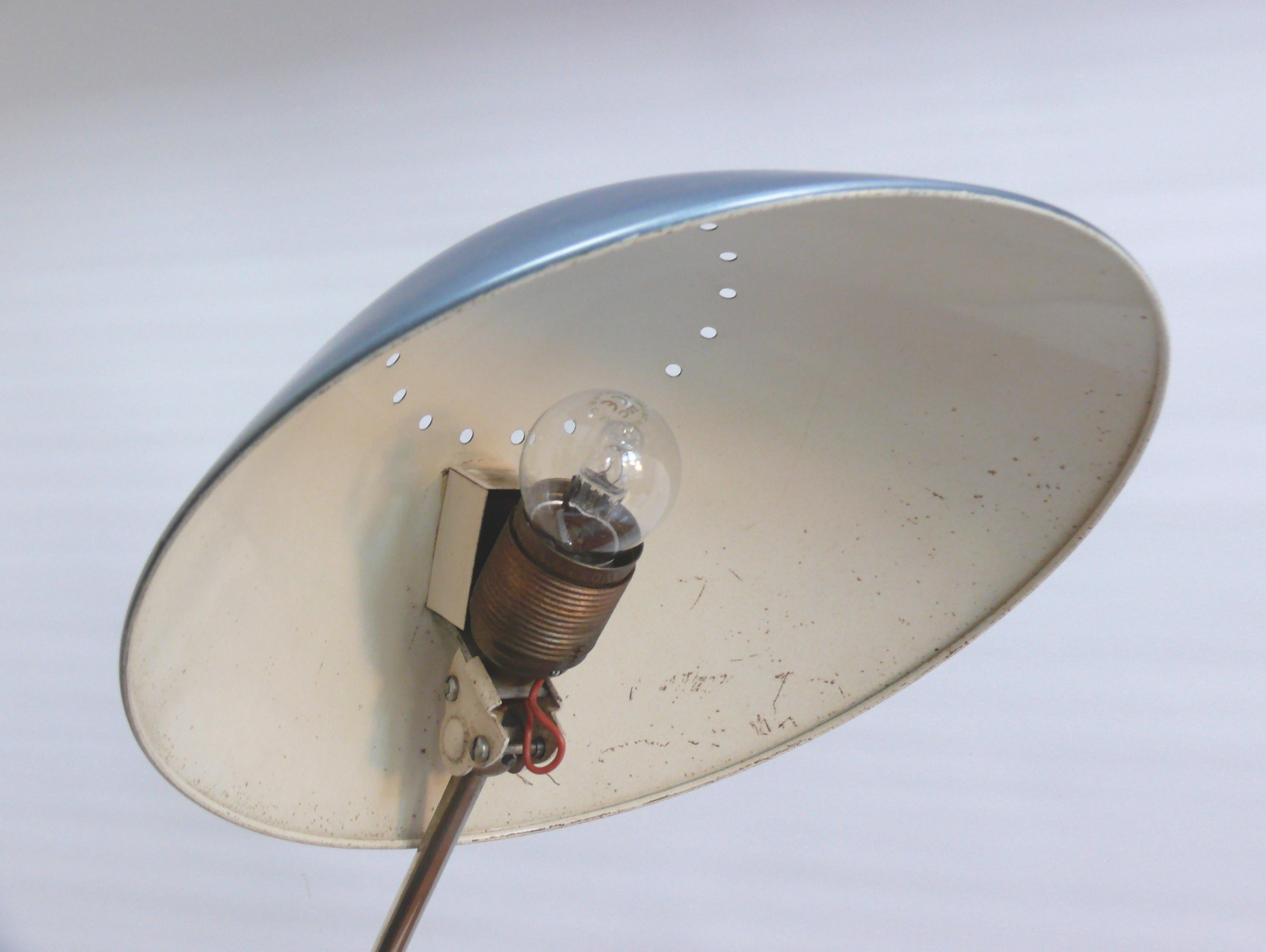 Lámpara de escritorio de los años 60 fabricada por Kaiser Leuchten - Alemania en venta 2