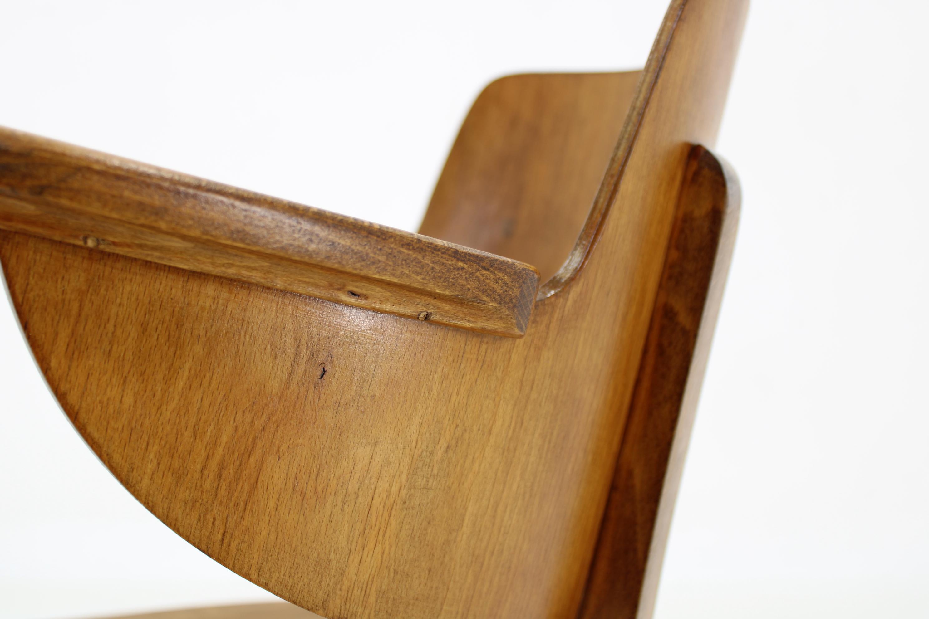 1960s Desk or Side Beech Chair by Ton, Czechoslovakia For Sale 5