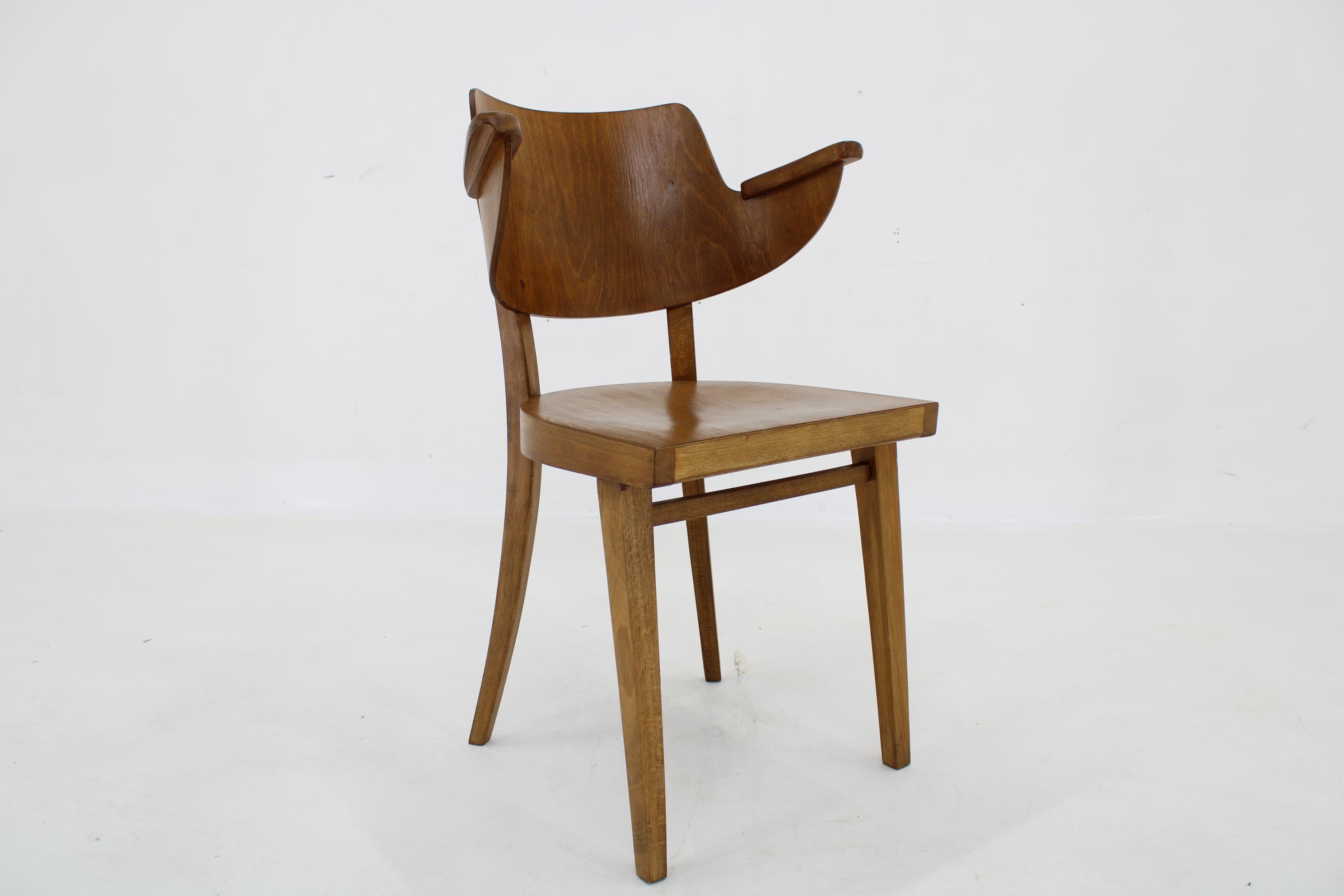 Mid-Century Modern 1960s Desk or Side Beech Chair by Ton, Czechoslovakia For Sale